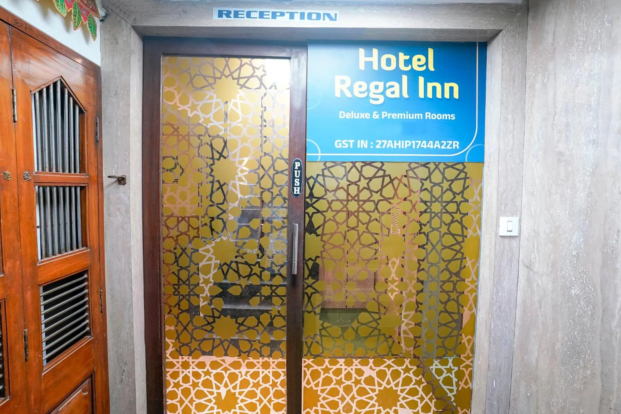 elevator in FabHotel Regal Inn - In Sahar Road
