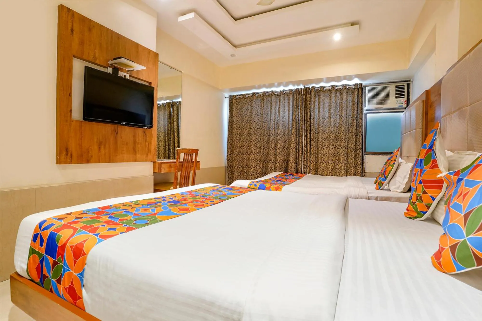 Bed in FabHotel Regal Inn - In Sahar Road