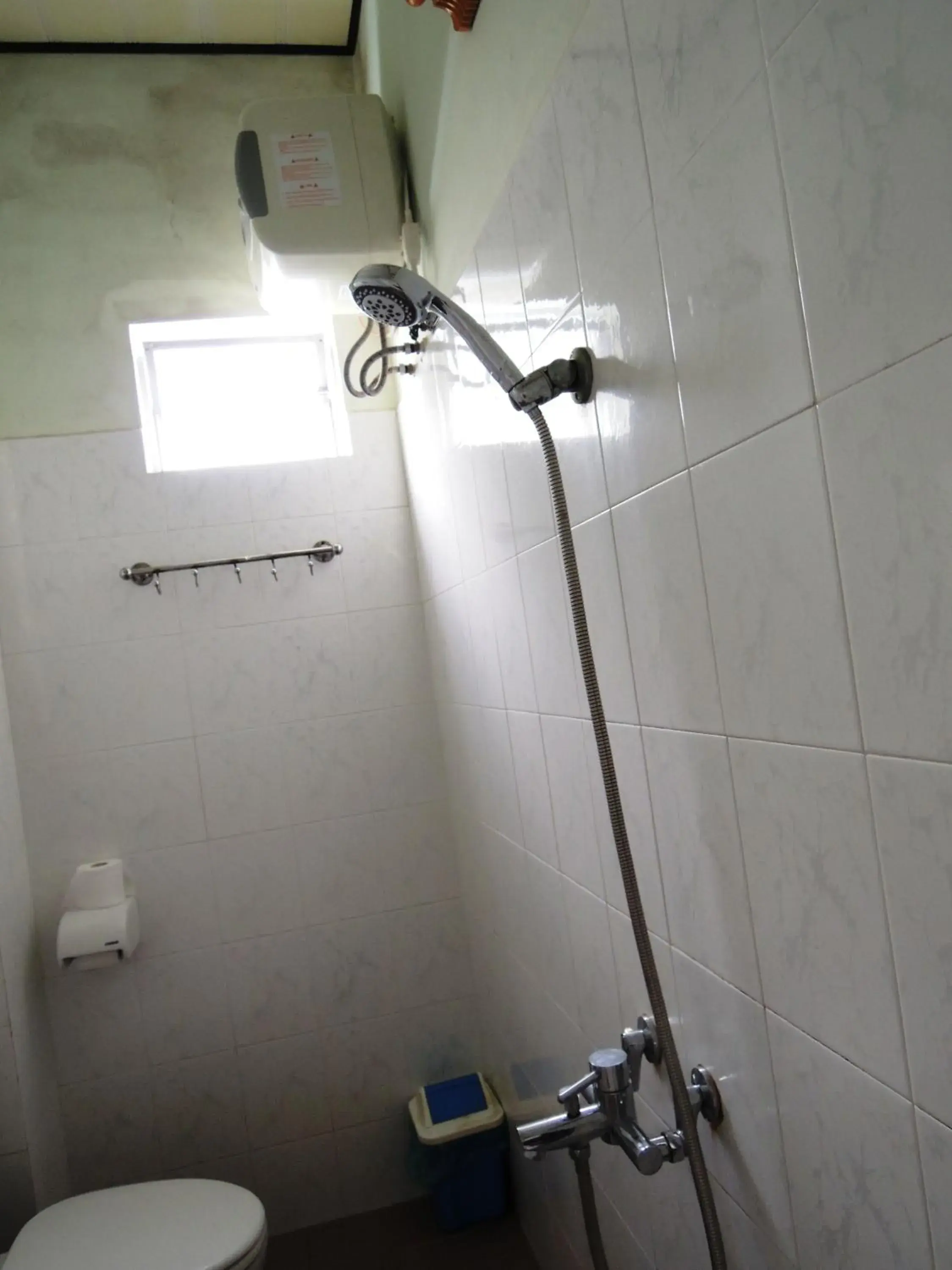 Bathroom in Hien Luong Hotel Bathroom in Hien Luong Hotel