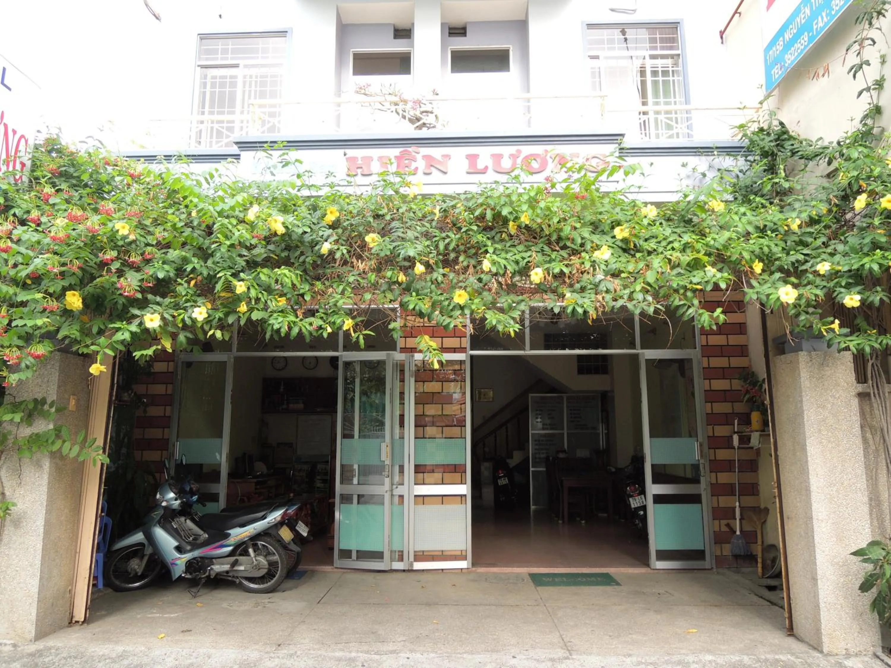 Facade/entrance in Hien Luong Hotel