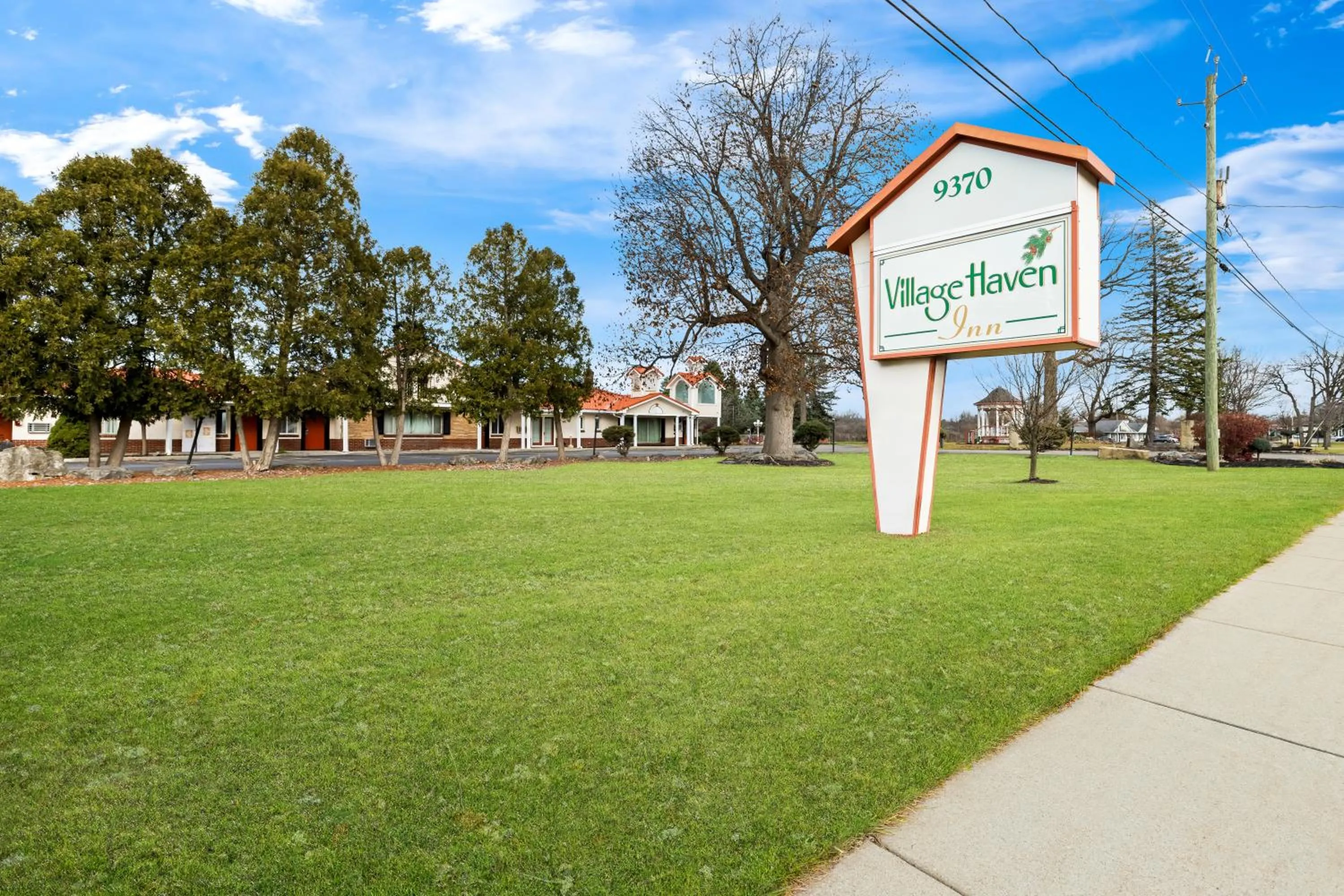 Garden in Village Haven Inn & Extended Stay