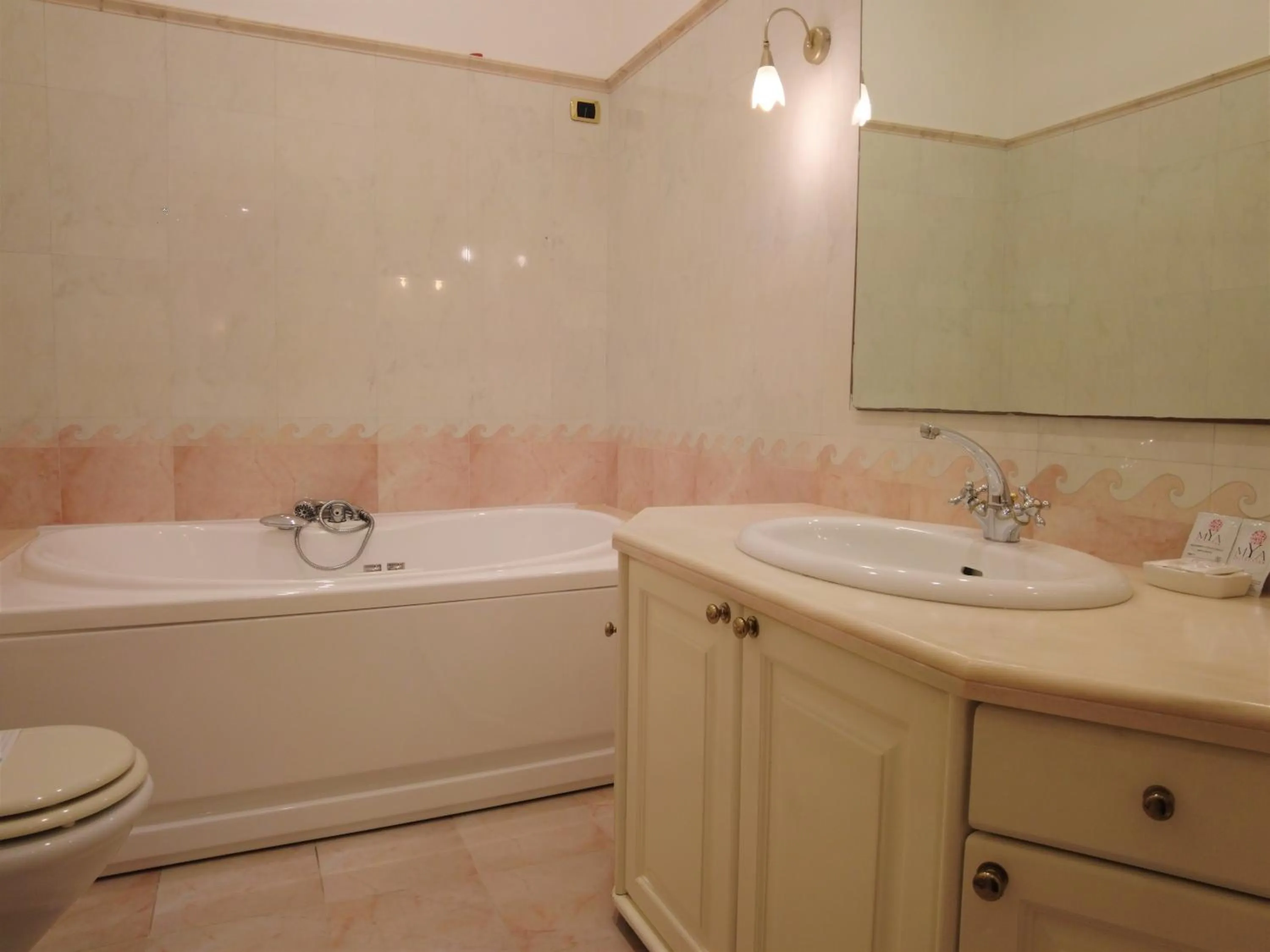 Massage in Gardoce's Guest House