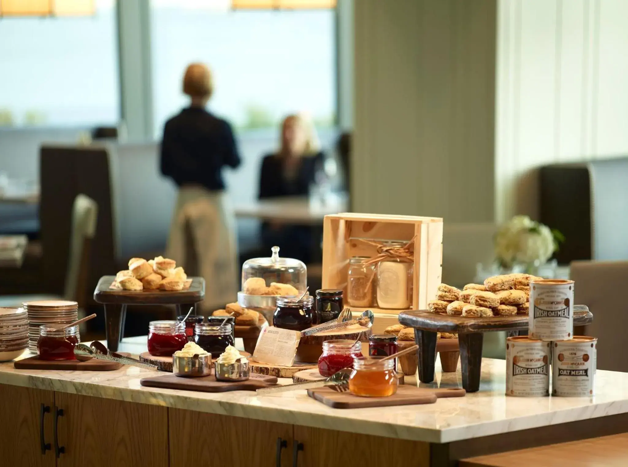 Restaurant/places to eat in Omni Nashville Hotel Restaurant/places to eat in Omni Nashville Hotel