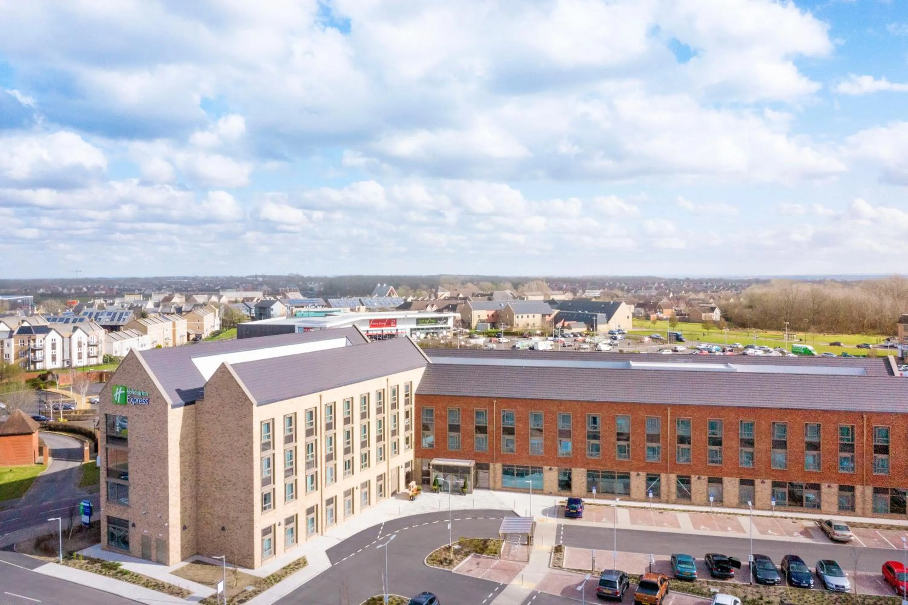 Bird's eye view in Holiday Inn Express Cambridge West - Cambourne by IHG
