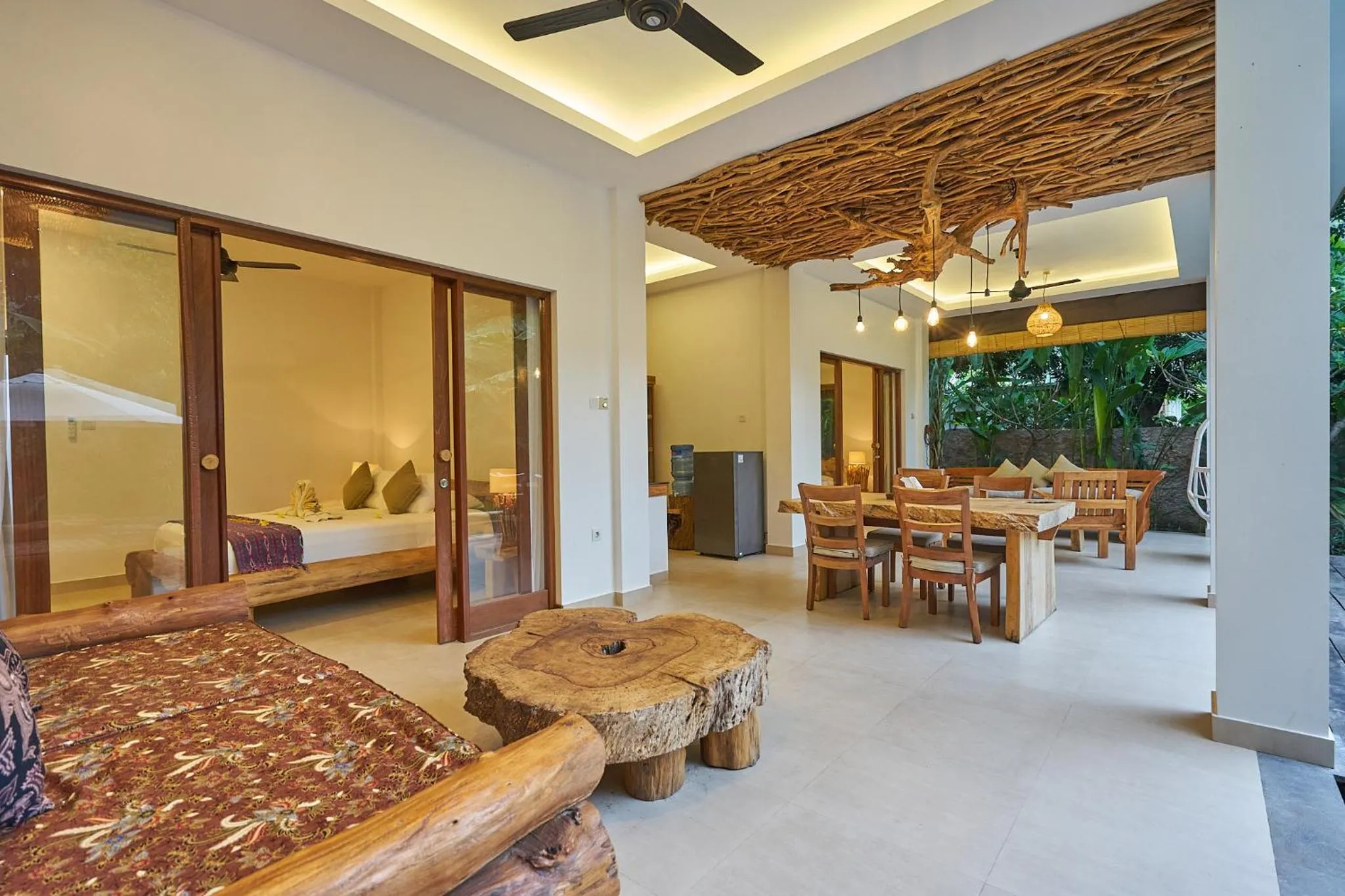 Balcony/Terrace, Bed in Villa Adi