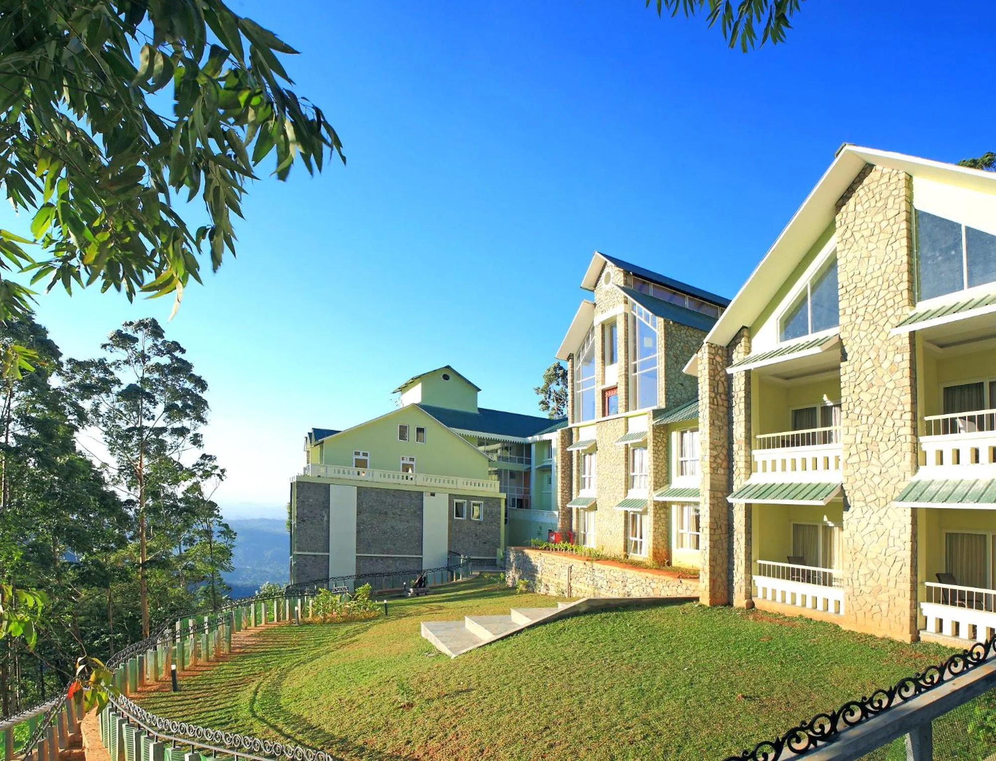 Property building in Devonshire Greens - The Leisure Hotel and Spa