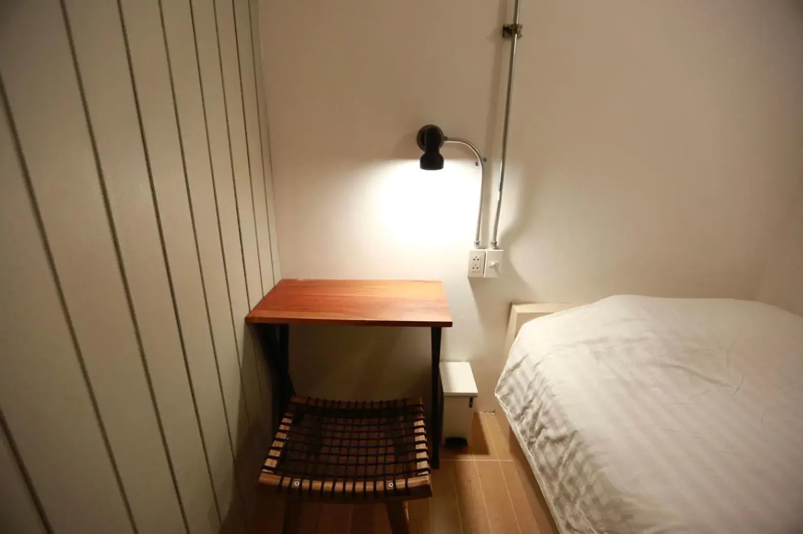 Single Room with Shared Shower and Toilet in My Home Hostel Single Room with Shared Shower and Toilet in My Home Hostel