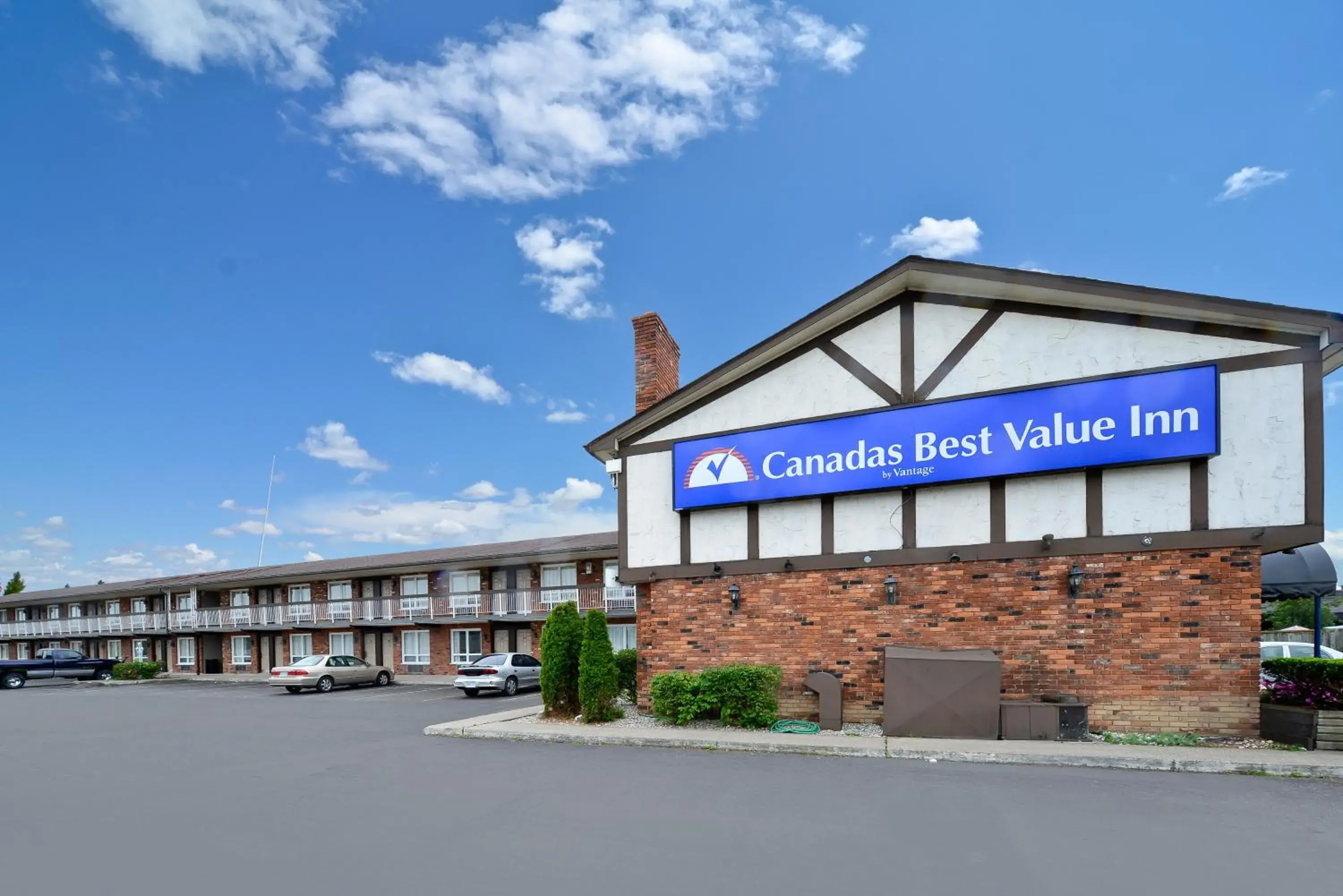 Facade/entrance in Canadas Best Value Inn St. Catharines Facade/entrance in Canadas Best Value Inn St. Catharines