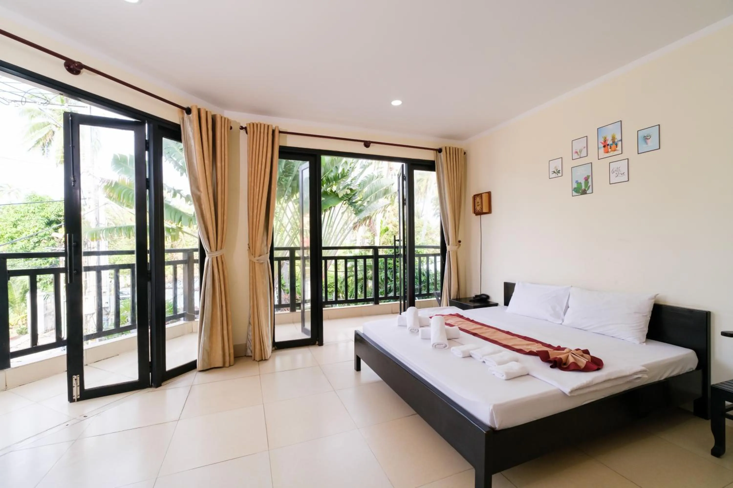 Bed in Venus Mũi Né Resort