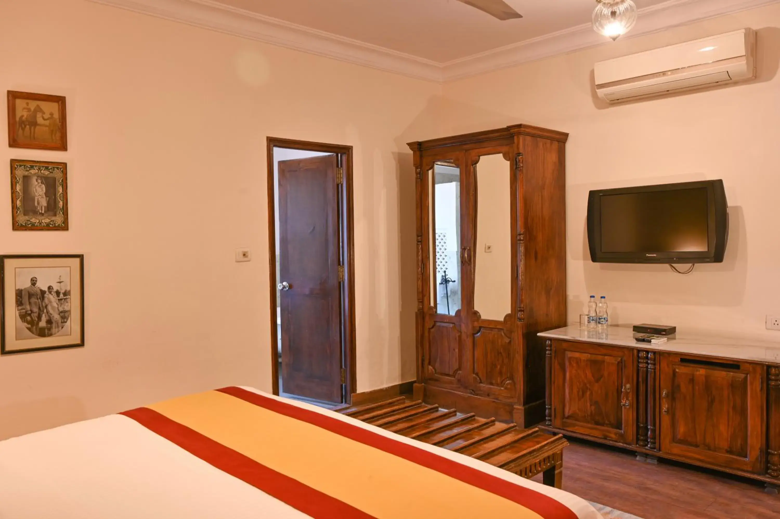 Heritage Classic room in Ranbanka Palace Heritage Classic room in Ranbanka Palace