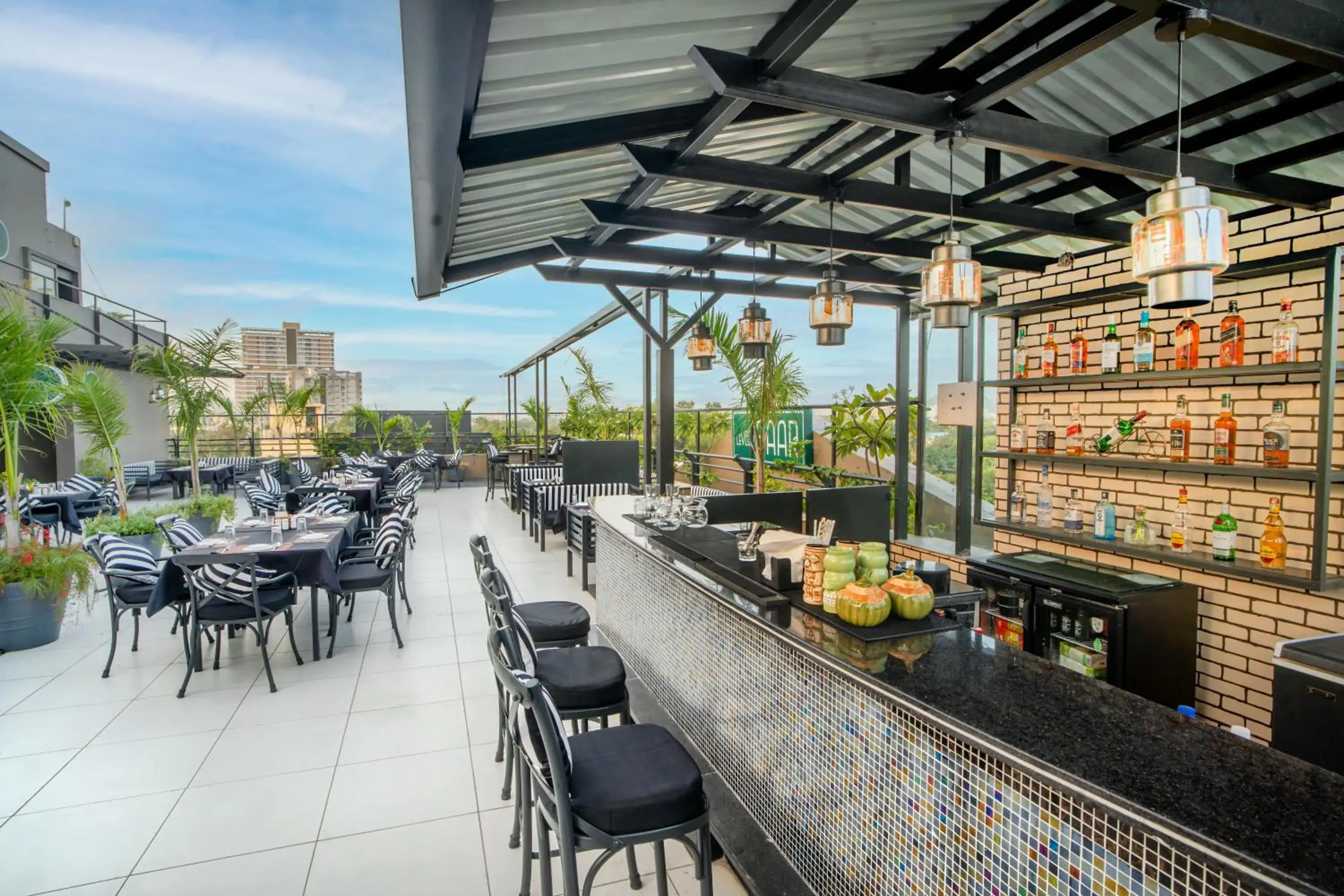 Restaurant/places to eat in Hotel Horizon - Near Fateh Sagar Lake Udaipur Restaurant/places to eat in Hotel Horizon - Near Fateh Sagar Lake Udaipur