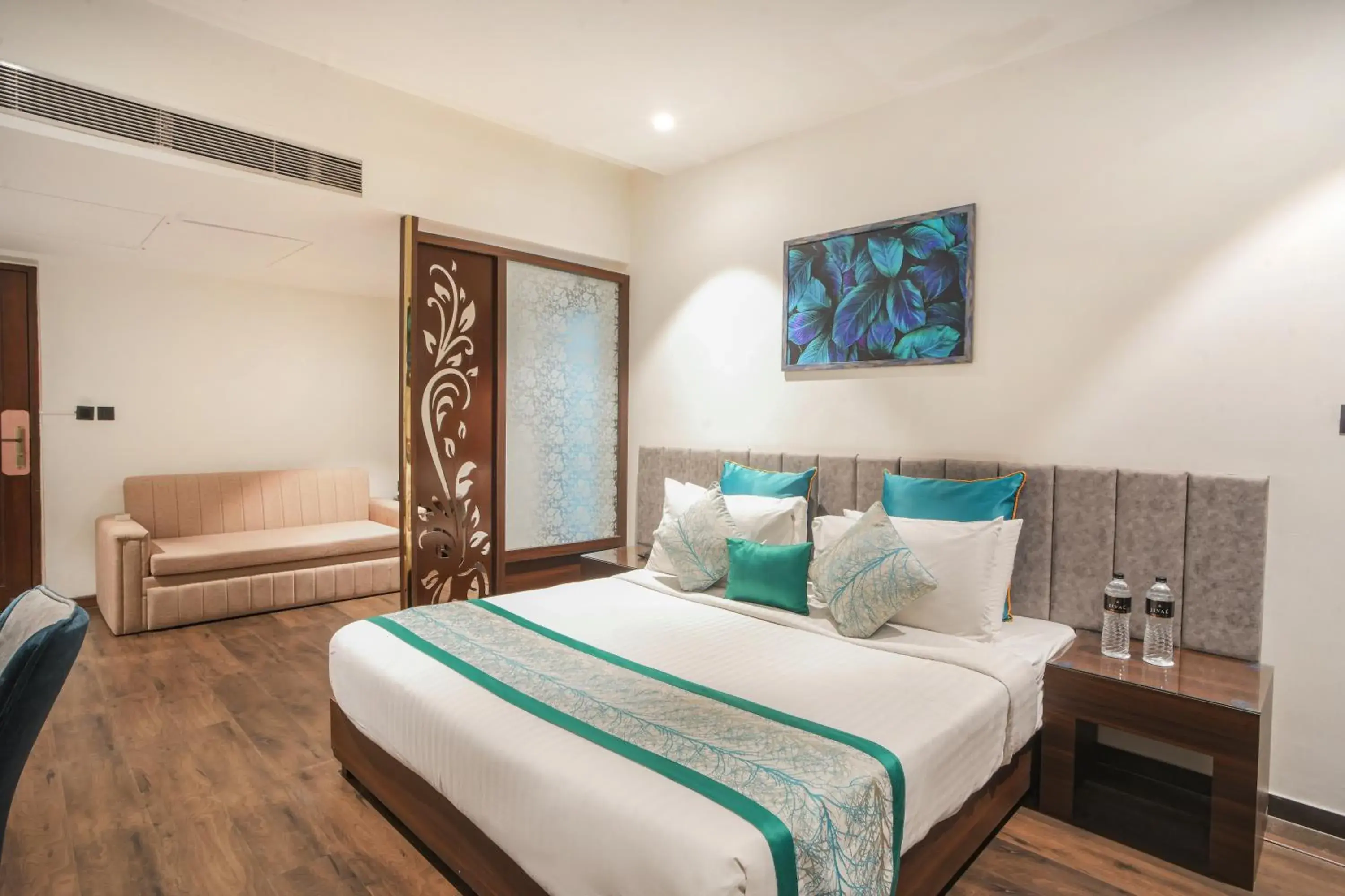 Photo of the whole room, Bed in Hotel Horizon - Near Fateh Sagar Lake Udaipur Photo of the whole room, Bed in Hotel Horizon - Near Fateh Sagar Lake Udaipur