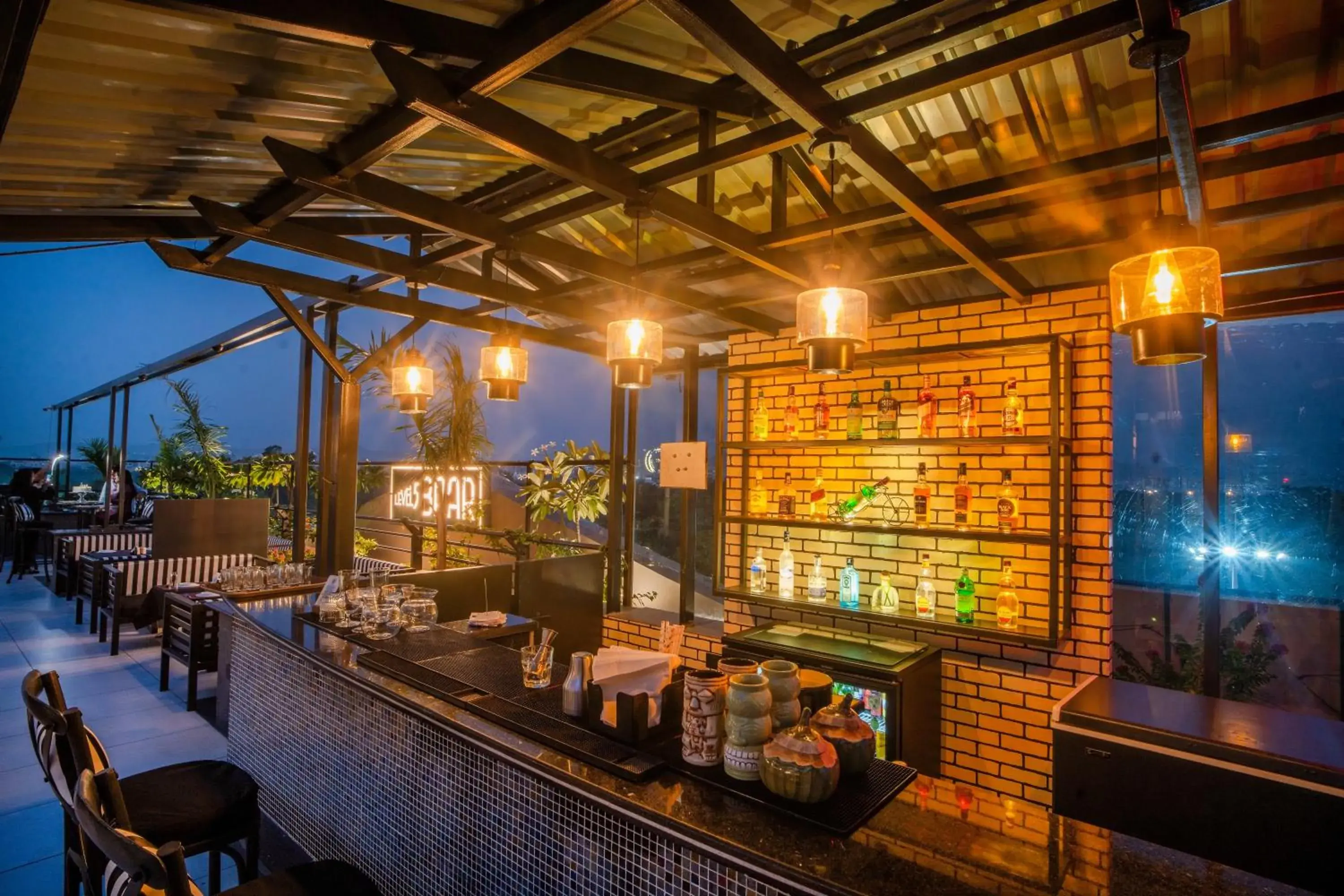 Restaurant/places to eat in Hotel Horizon - Near Fateh Sagar Lake Udaipur Restaurant/places to eat in Hotel Horizon - Near Fateh Sagar Lake Udaipur