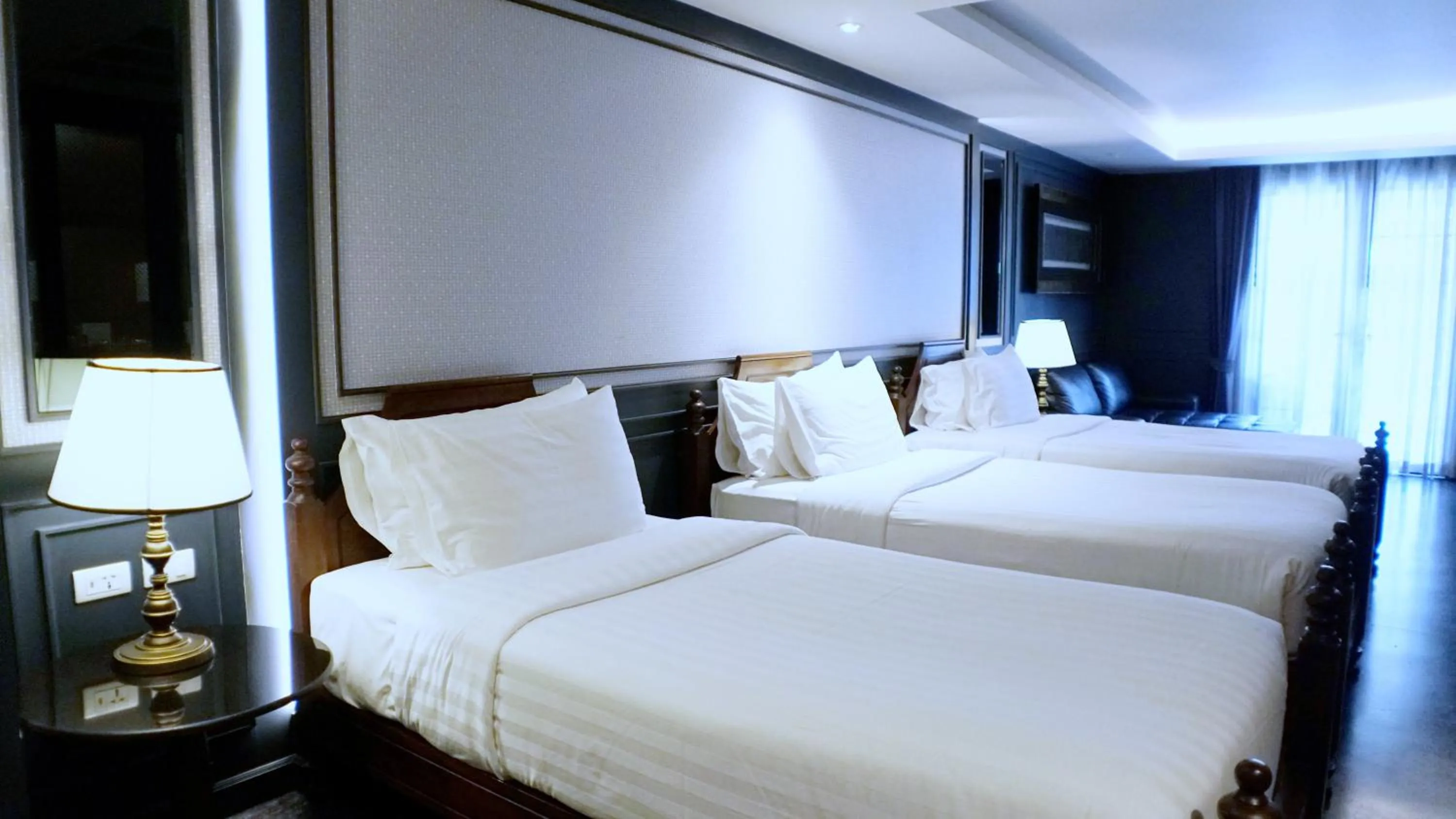 Bed in Buri Sriping Riverside Resort & Spa