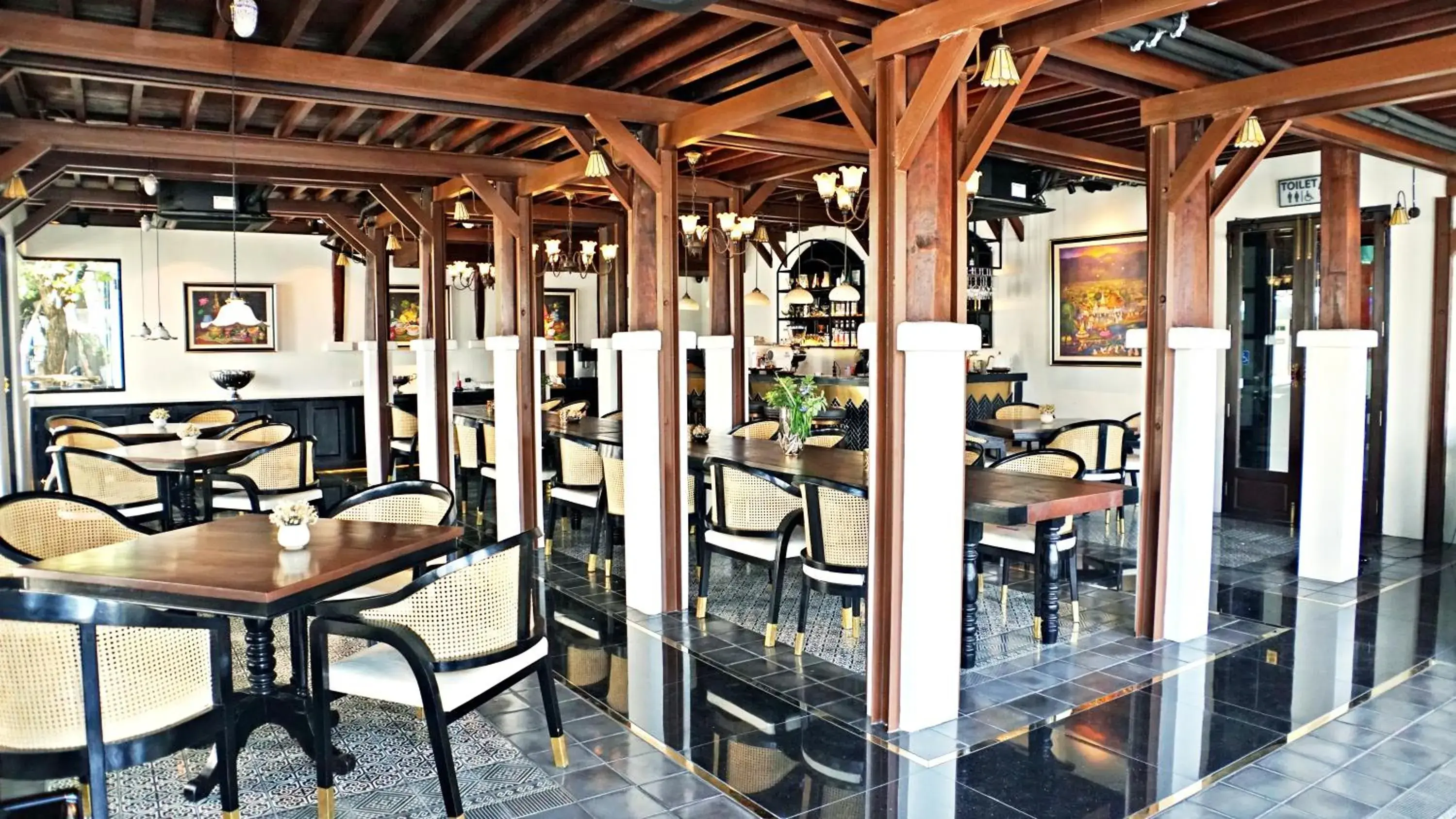 Restaurant/places to eat in Buri Sriping Riverside Resort & Spa Restaurant/places to eat in Buri Sriping Riverside Resort & Spa