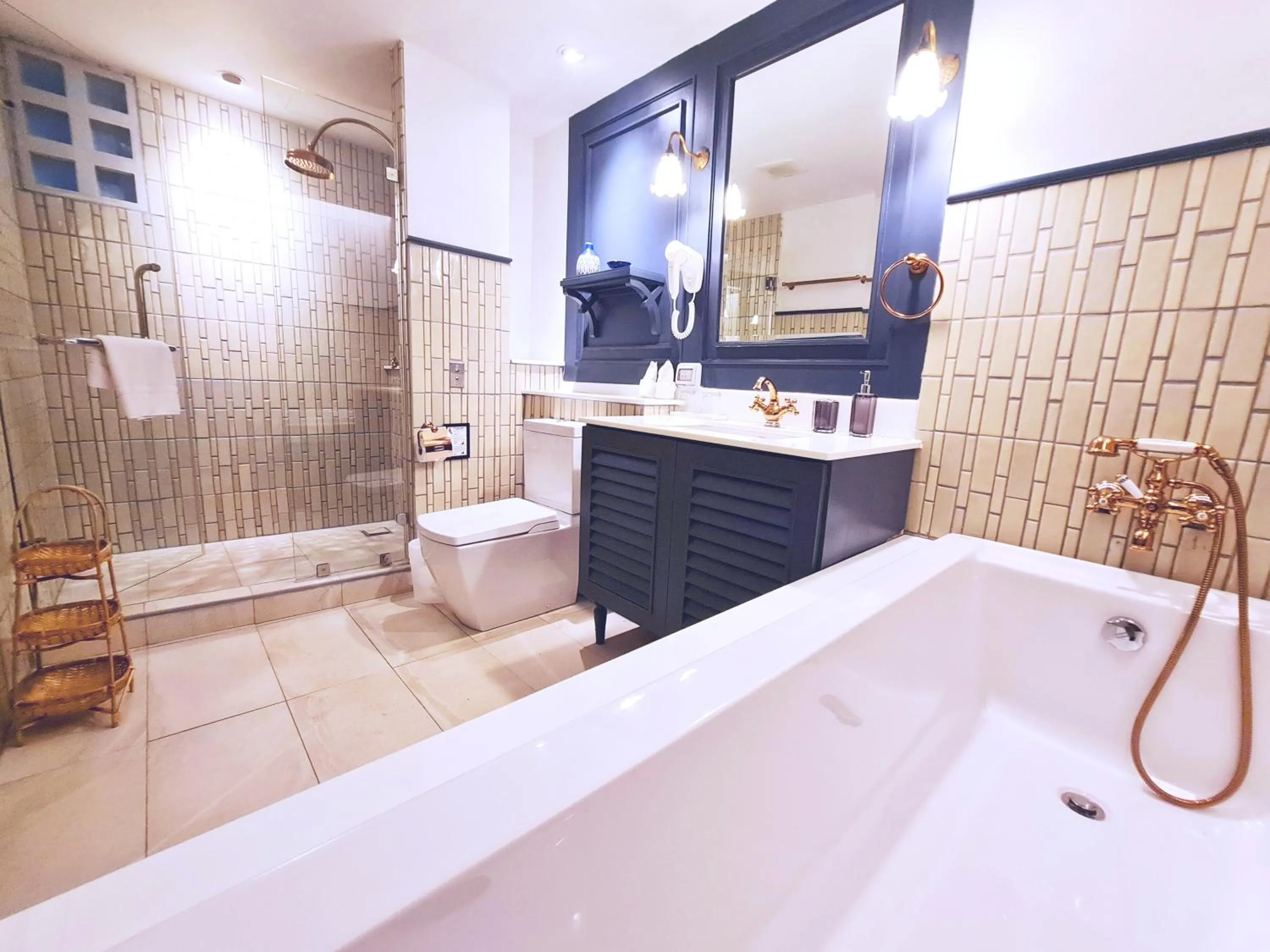 Shower in Buri Sriping Riverside Resort & Spa