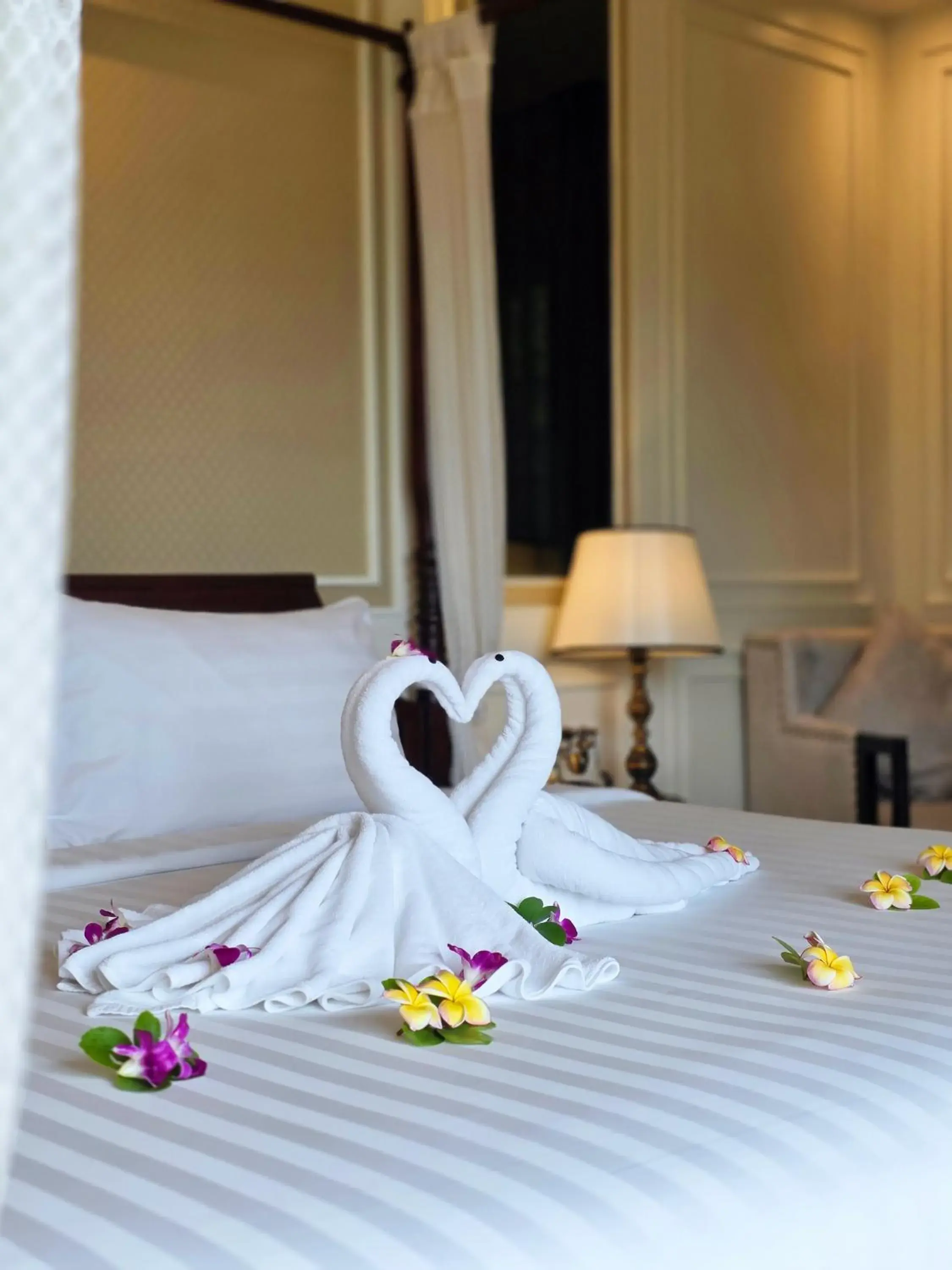 Bed in Buri Sriping Riverside Resort & Spa Bed in Buri Sriping Riverside Resort & Spa