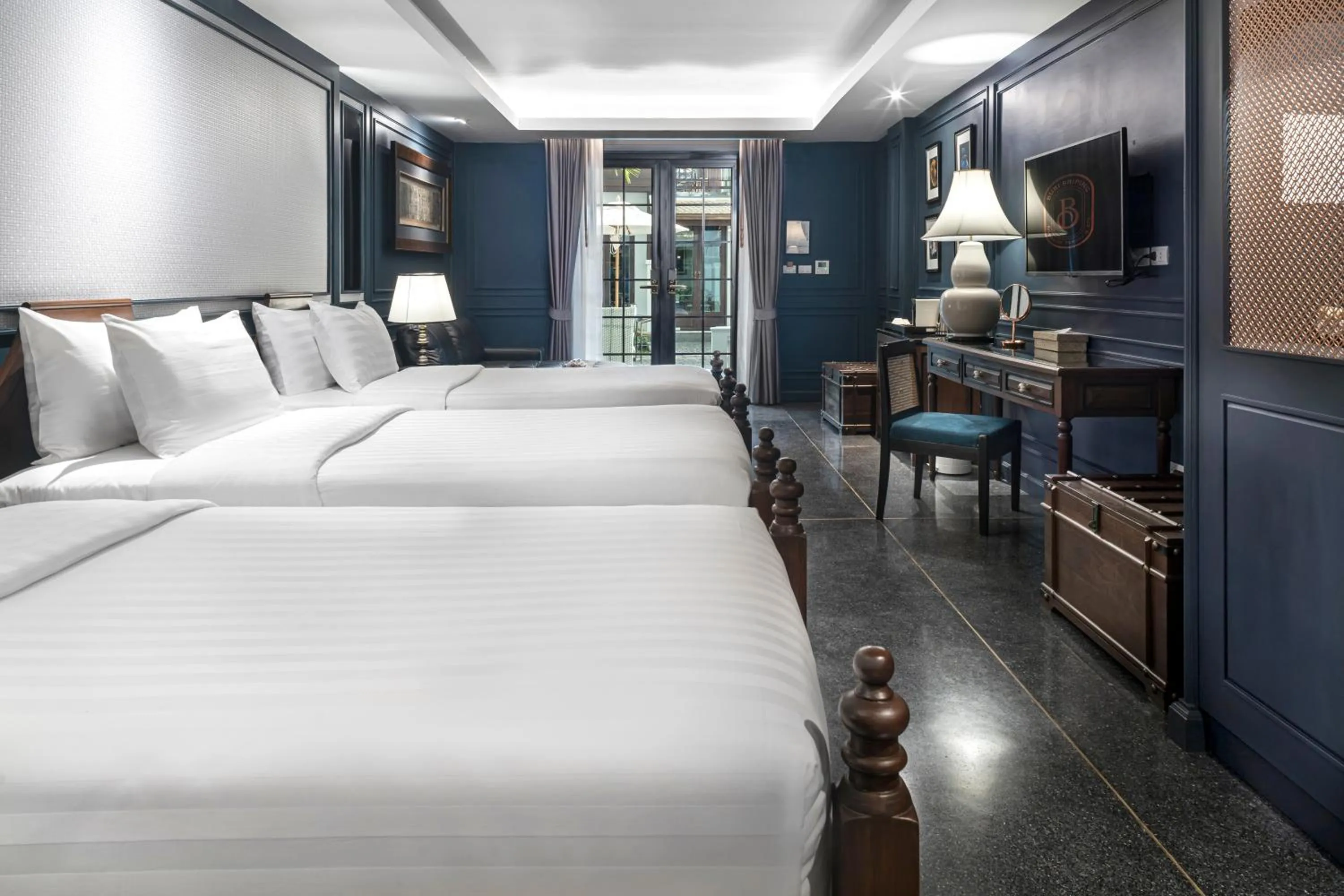 Bed in Buri Sriping Riverside Resort & Spa