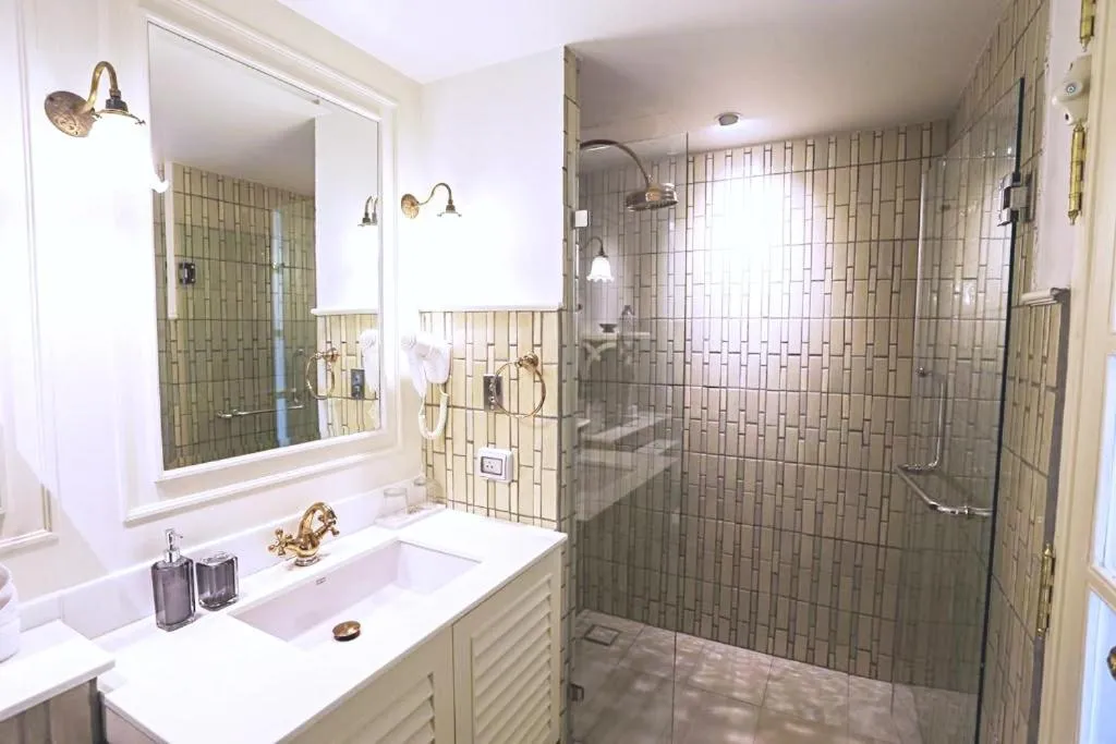 Shower in Buri Sriping Riverside Resort & Spa