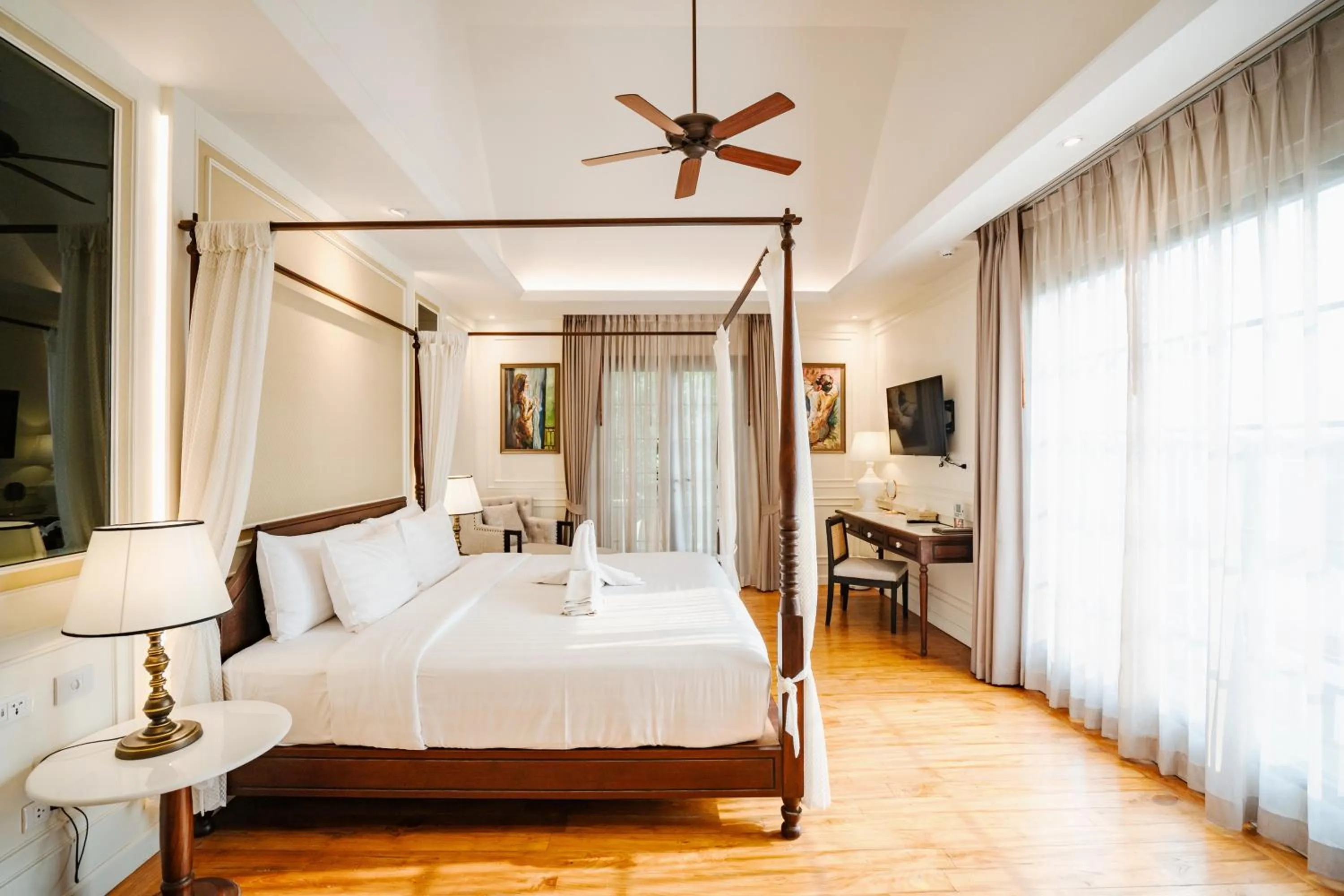 Bed in Buri Sriping Riverside Resort & Spa