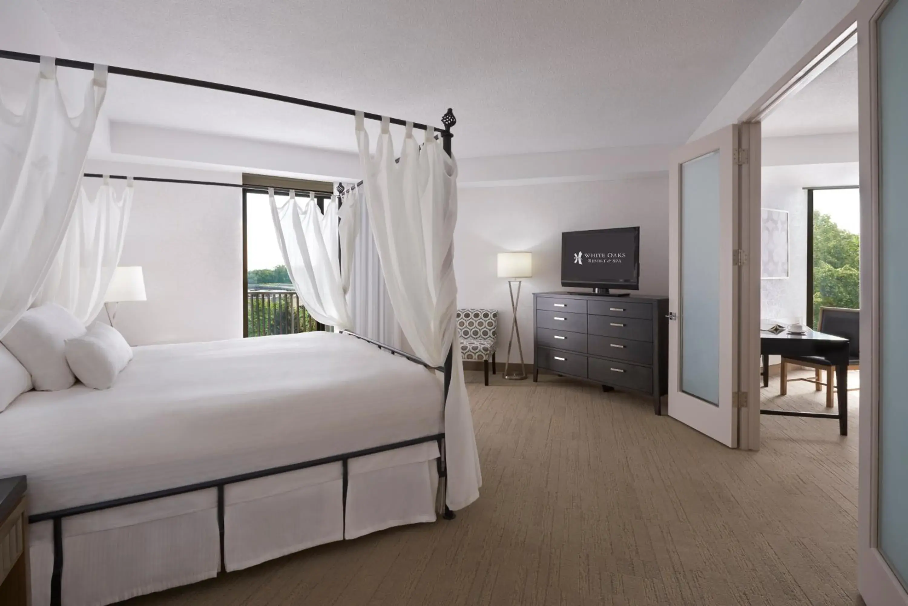 Bedroom, Bed in White Oaks Conference & Resort Spa Bedroom, Bed in White Oaks Conference & Resort Spa