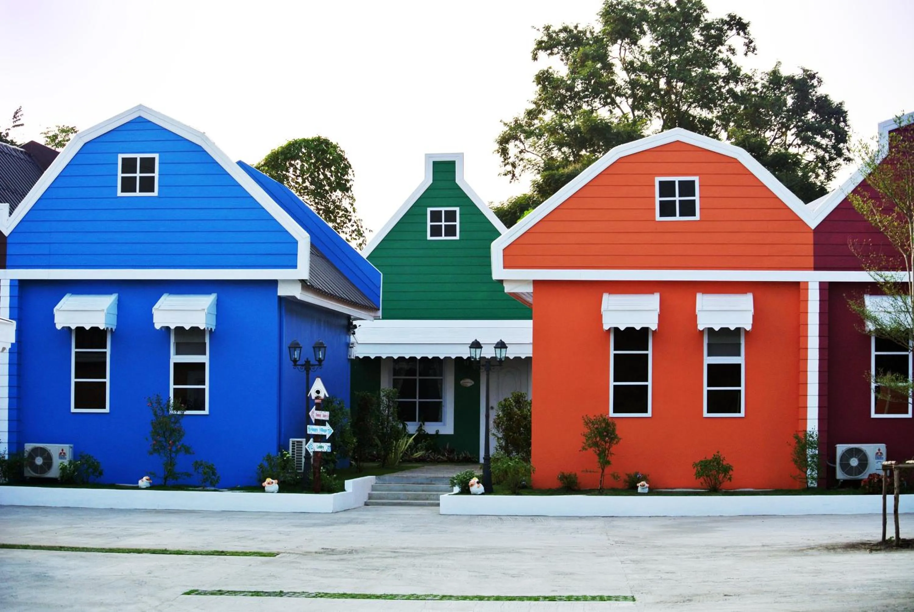 Facade/entrance in Color Ville Hotel SHA Certified