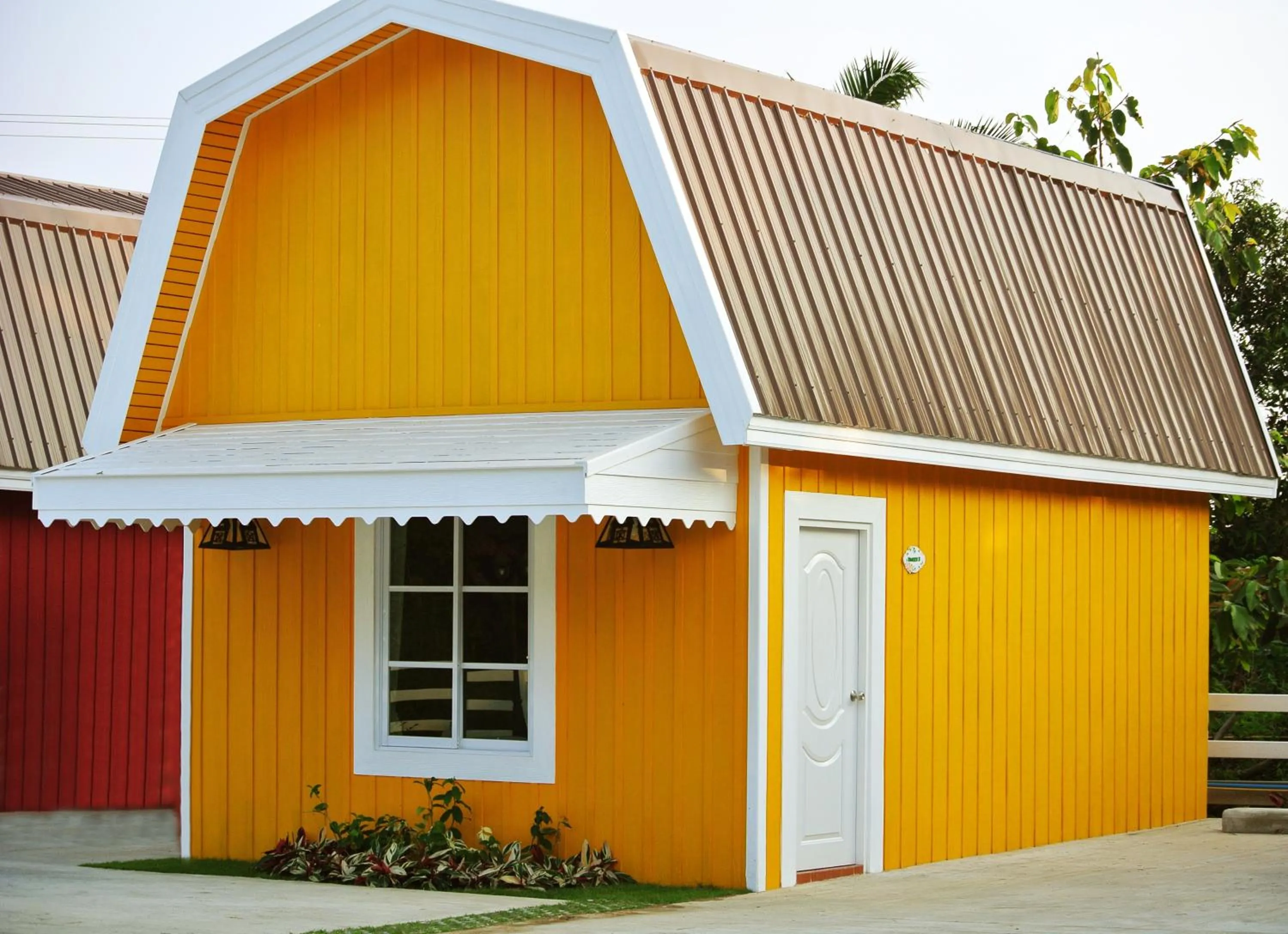 Facade/entrance in Color Ville Hotel SHA Certified