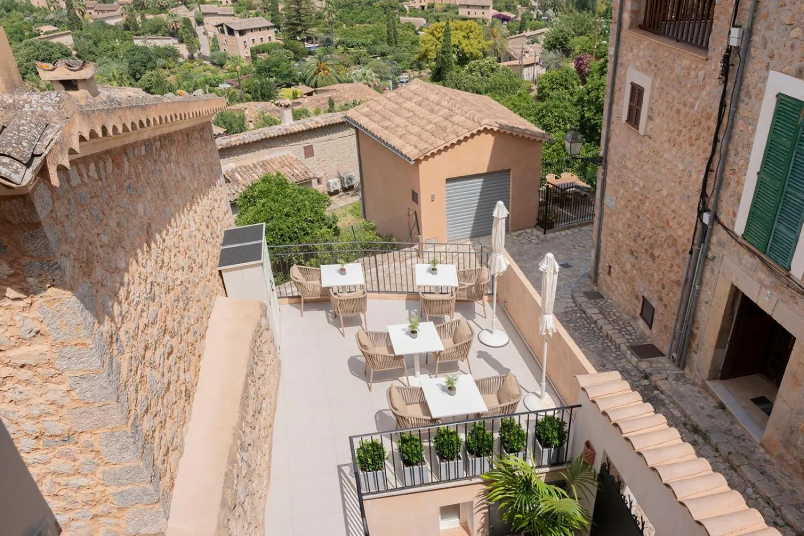 Off site in Petit Biniaraix