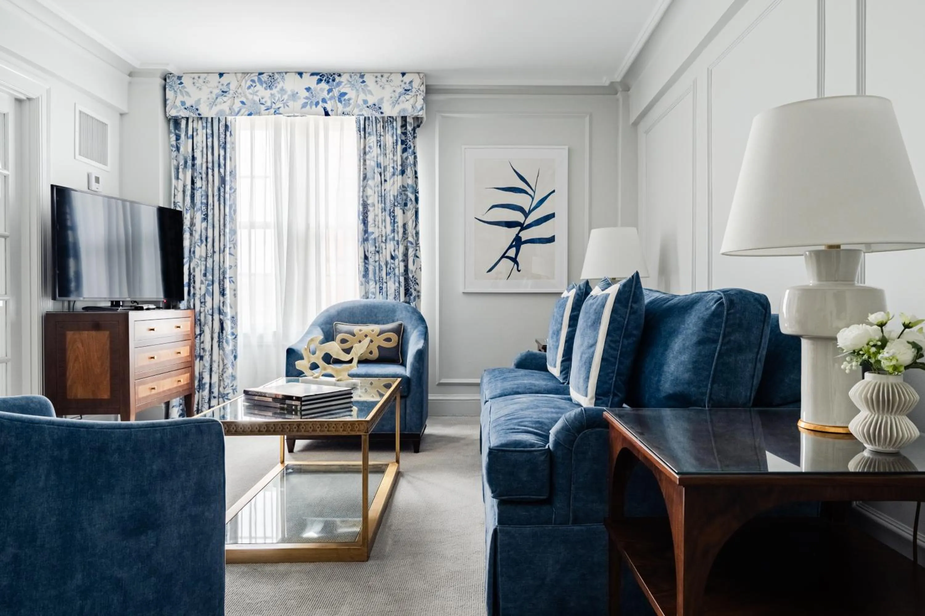 Living room in The Eliot Hotel