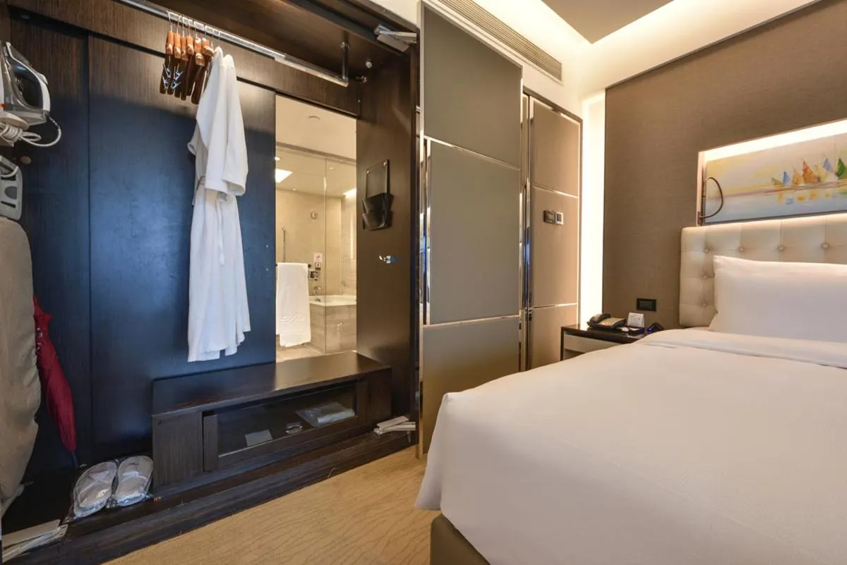 Bed in Furama Hotel Dalian