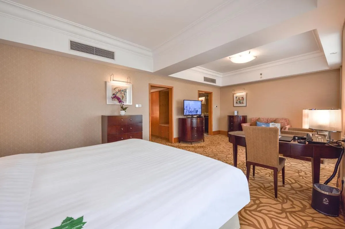 Bed in Furama Hotel Dalian