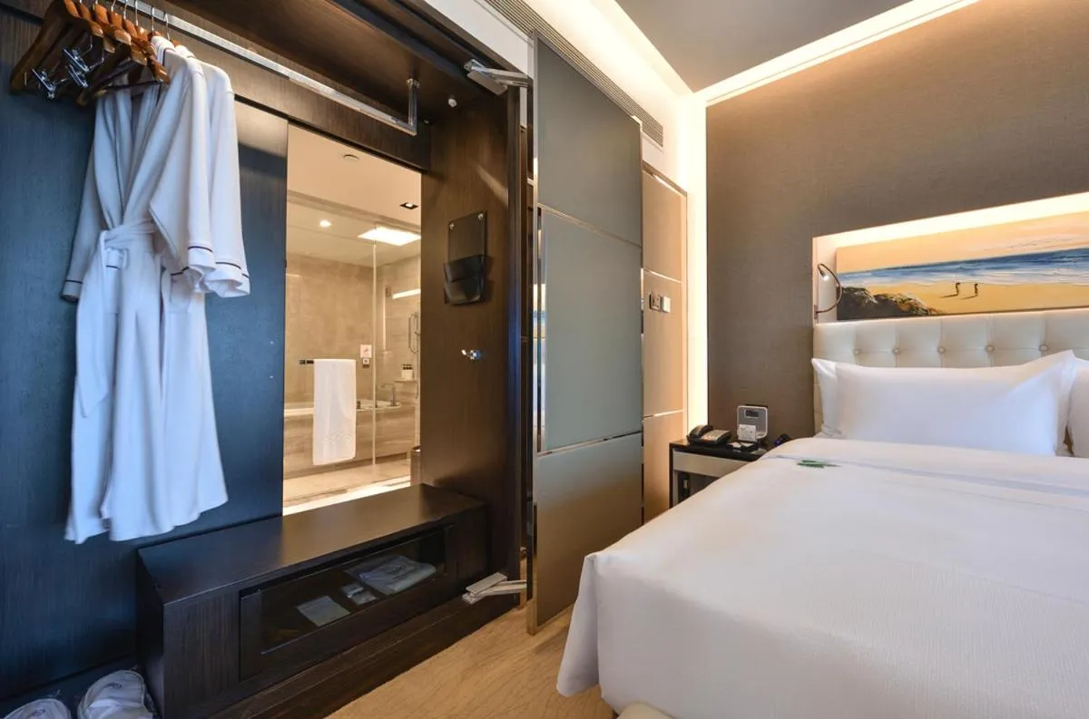 Bed in Furama Hotel Dalian