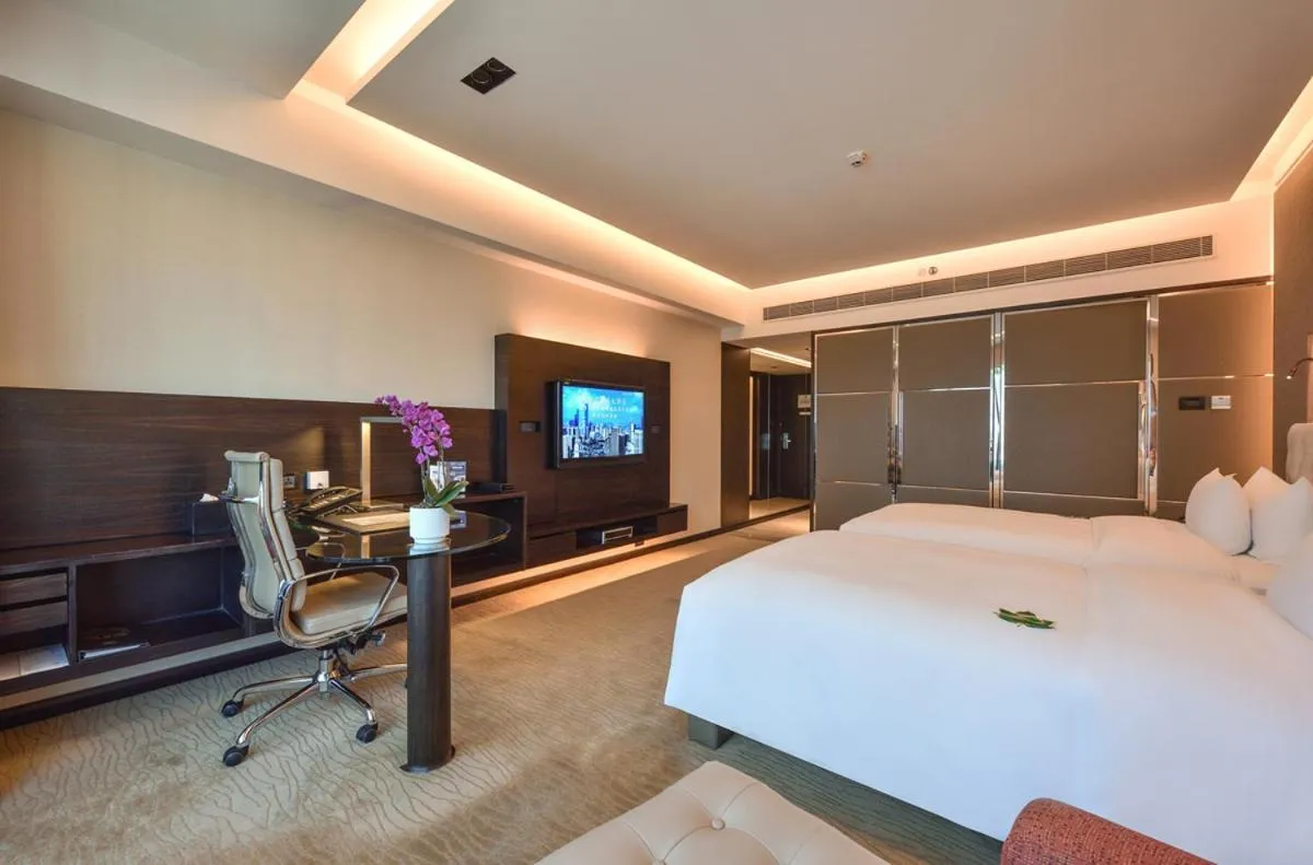 Bed in Furama Hotel Dalian