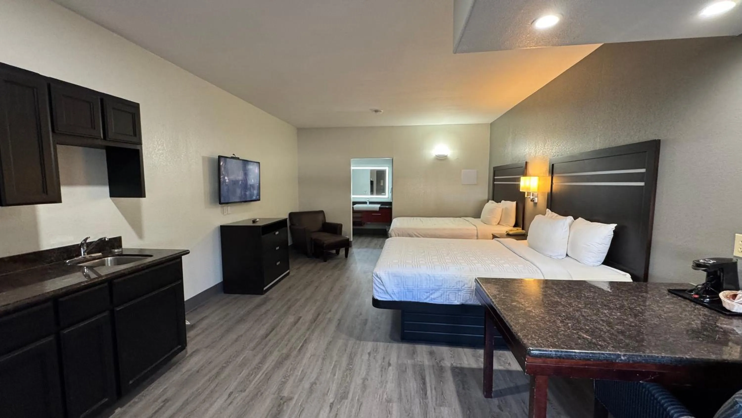 Sunbridge Inn & Suite Extended Stay