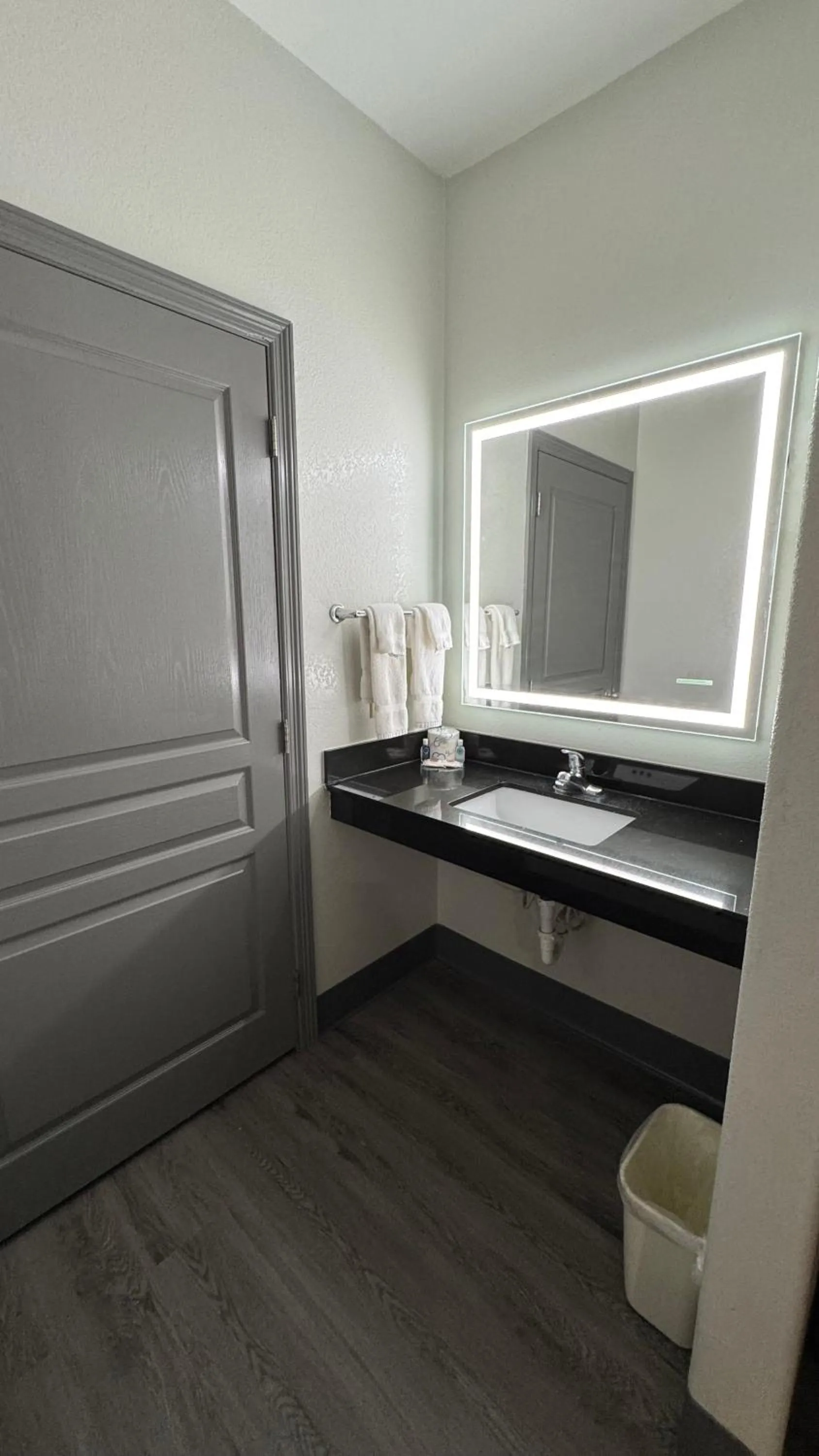 Sunbridge Inn & Suite Extended Stay