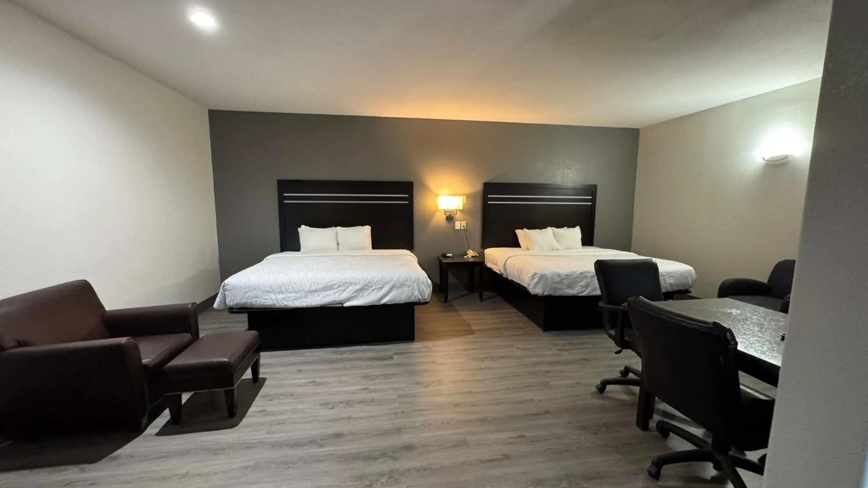 Sunbridge Inn & Suite Extended Stay