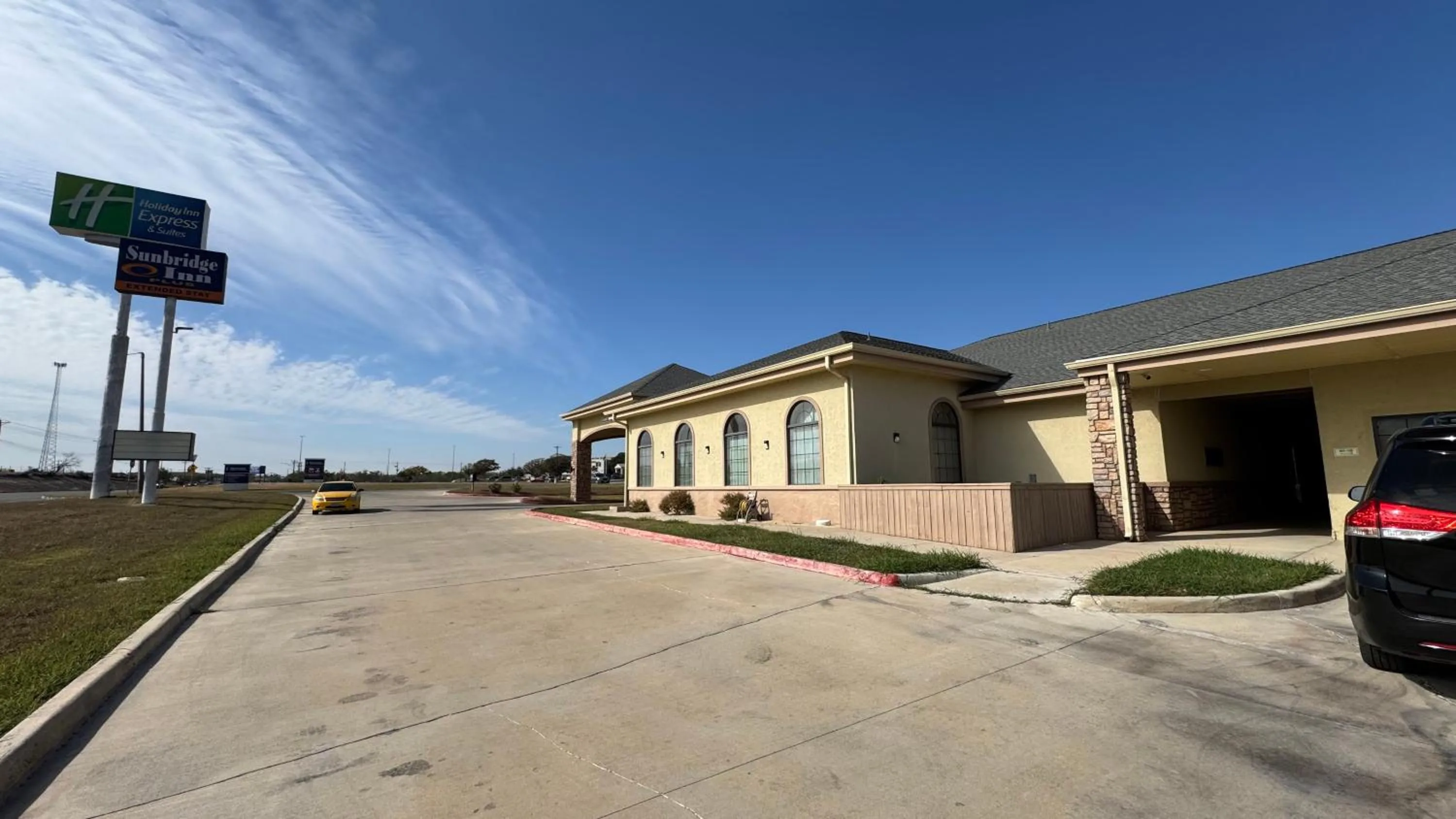 Sunbridge Inn & Suite Extended Stay