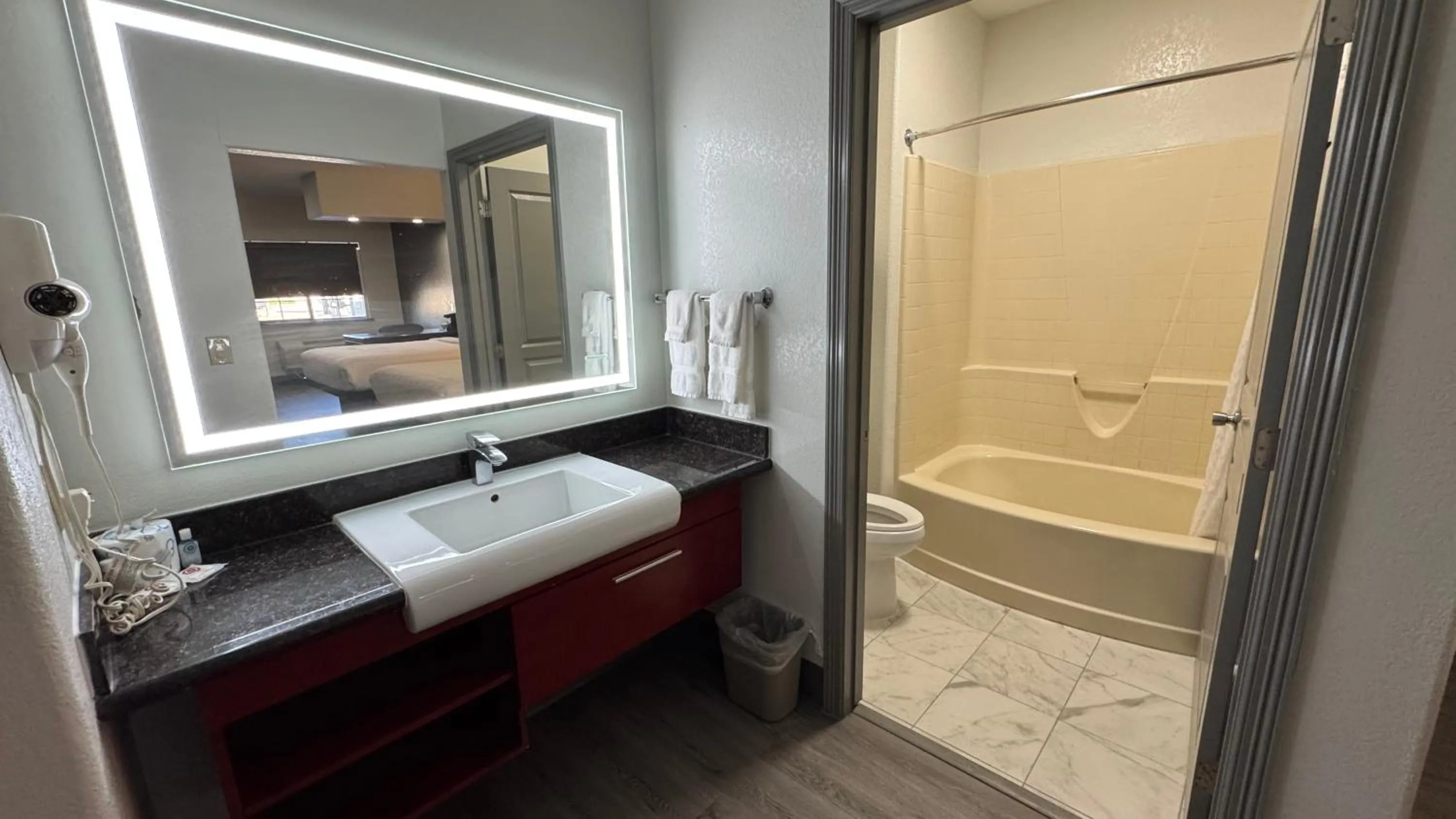 Sunbridge Inn & Suite Extended Stay