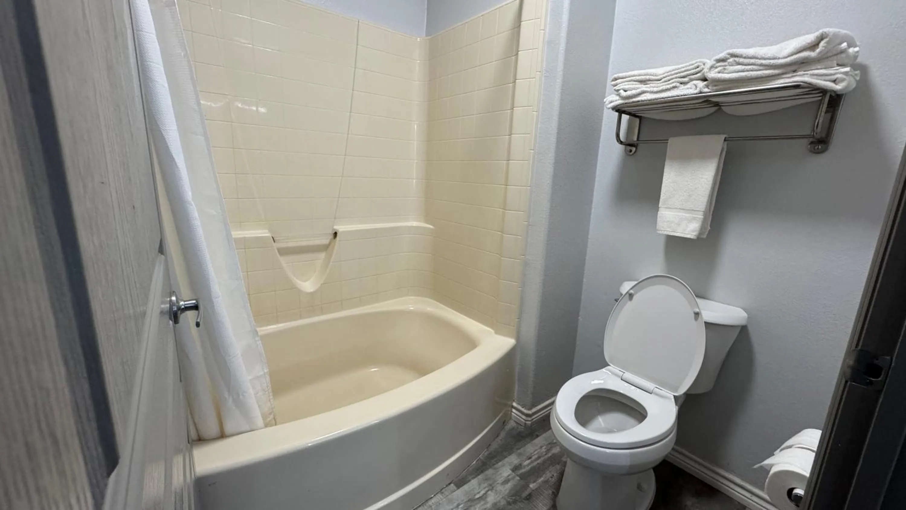 Sunbridge Inn & Suite Extended Stay