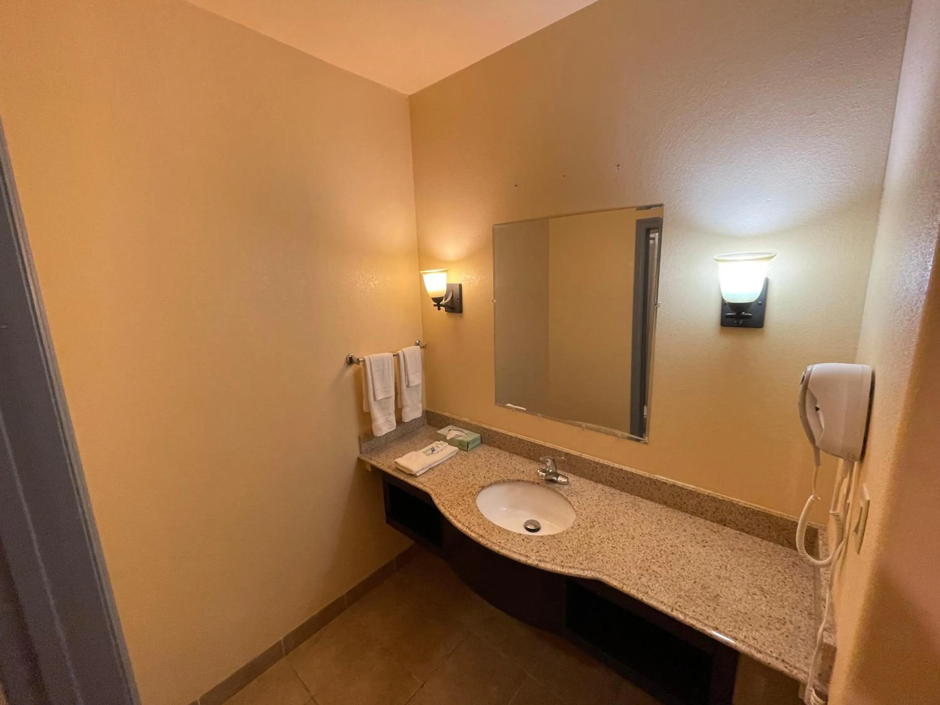 Bathroom in Sunbridge Inn & Suite Extended Stay