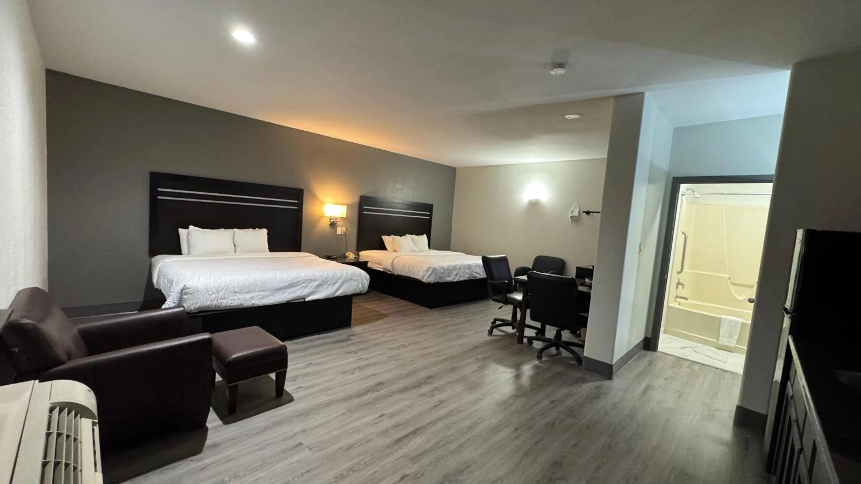 Sunbridge Inn & Suite Extended Stay