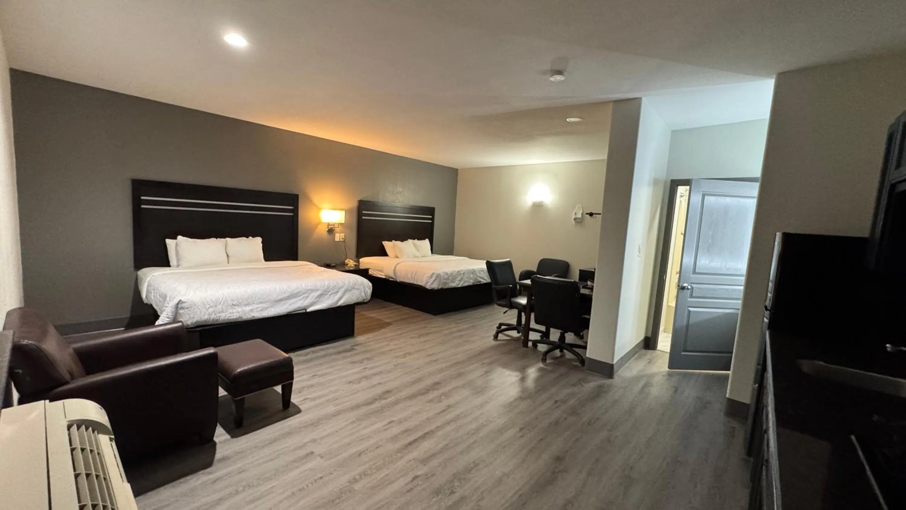 Sunbridge Inn & Suite Extended Stay