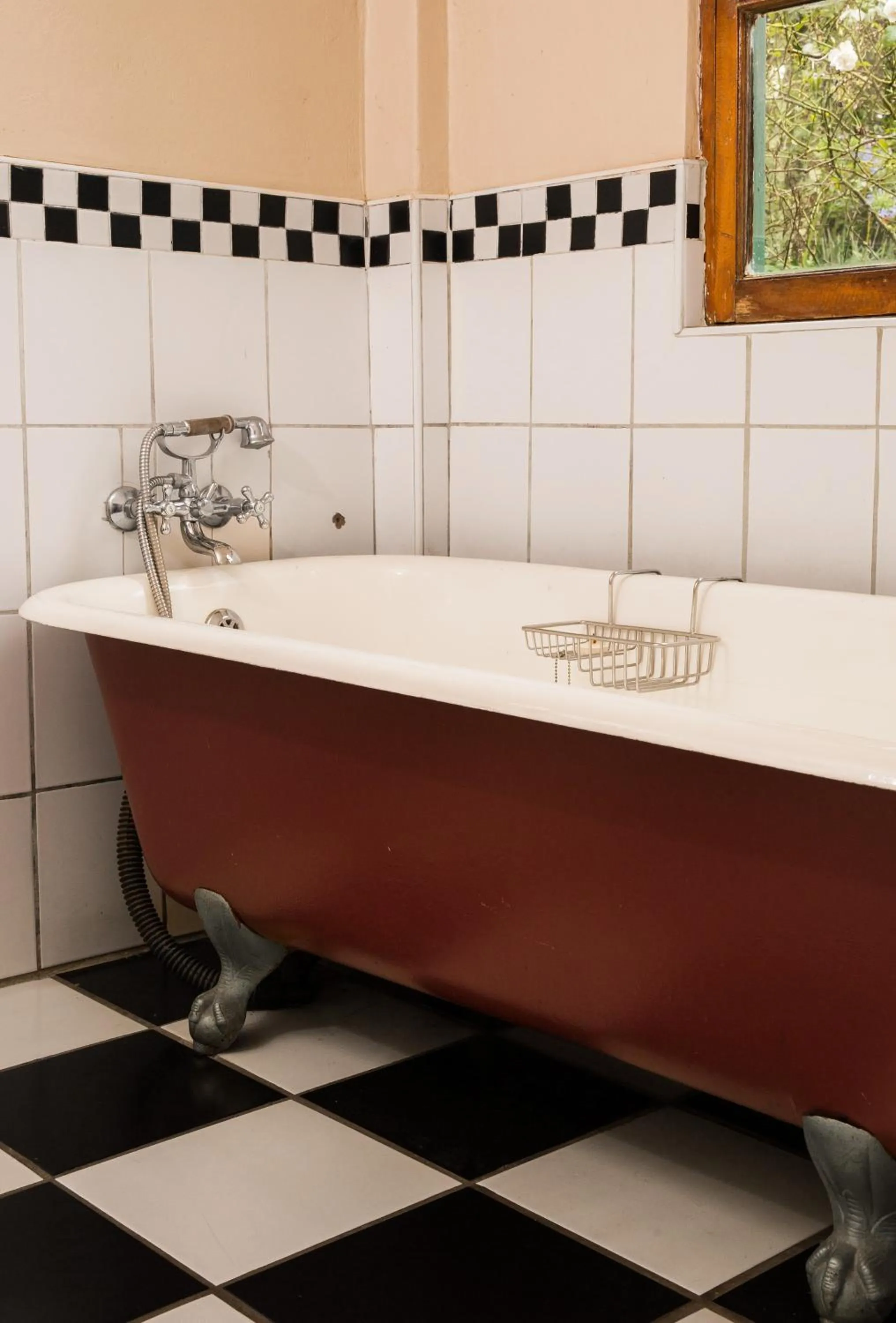 Bath in Kings Grant Country Retreat