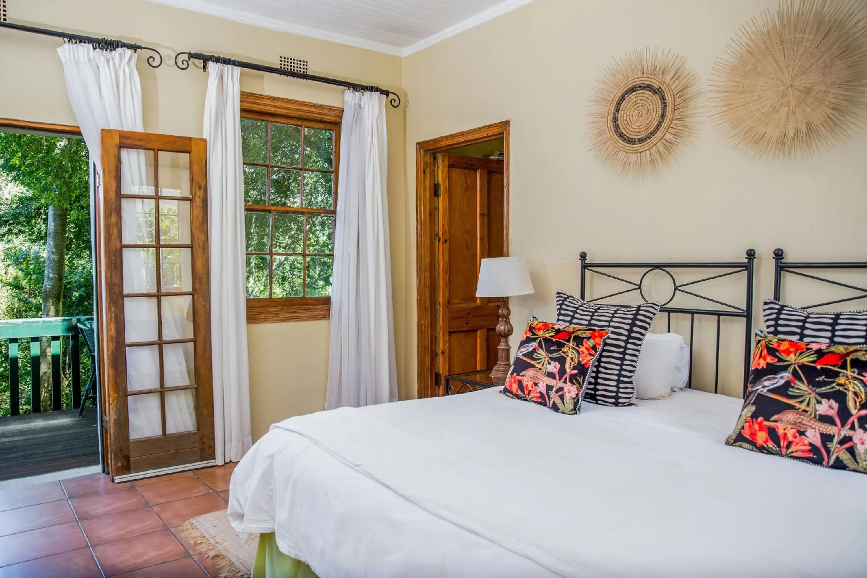 Bed in Kings Grant Country Retreat