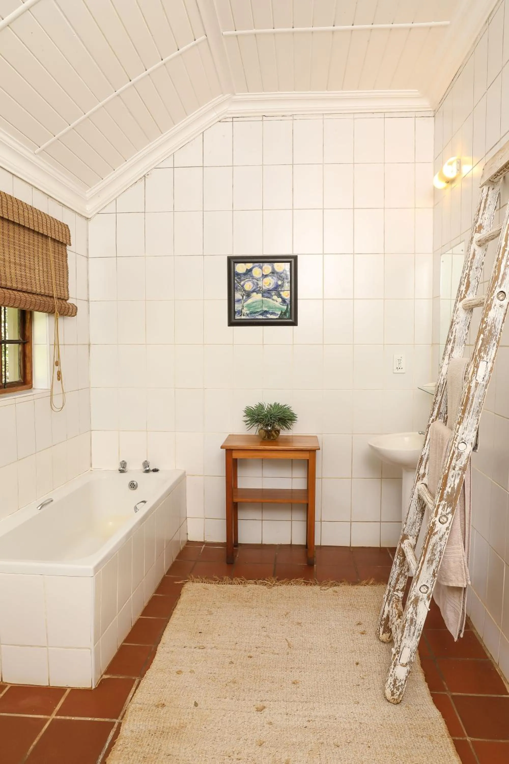 Bathroom in Kings Grant Country Retreat