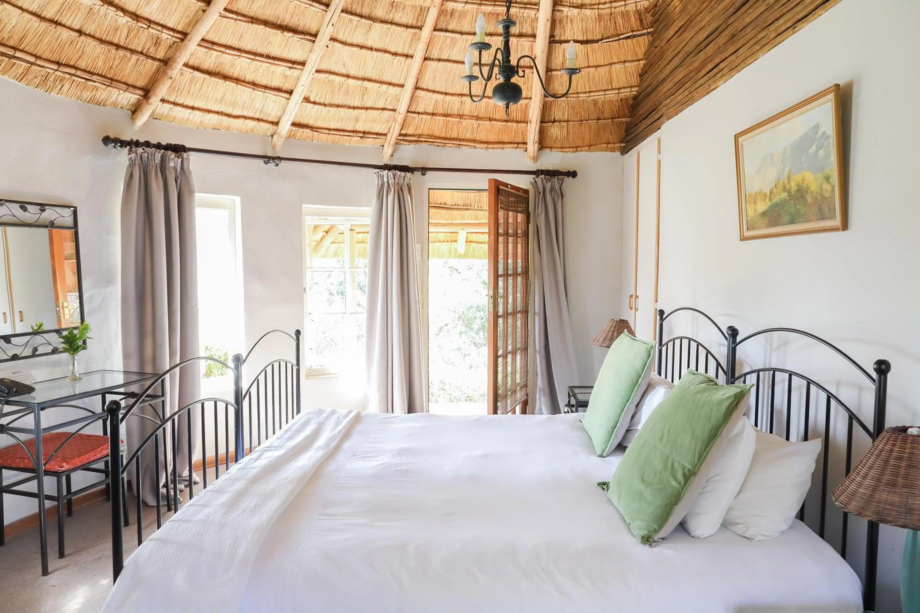 Bed in Kings Grant Country Retreat