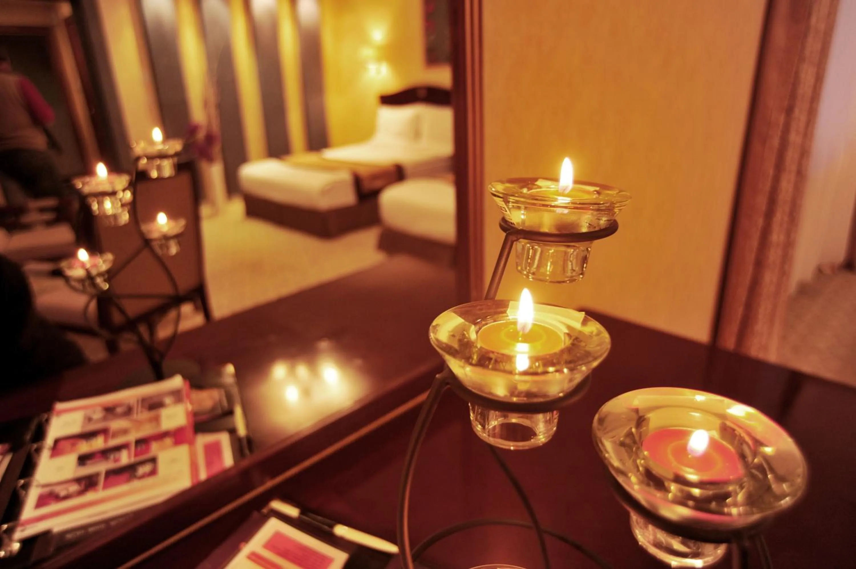 View (from property/room), Bed in White House Hotel