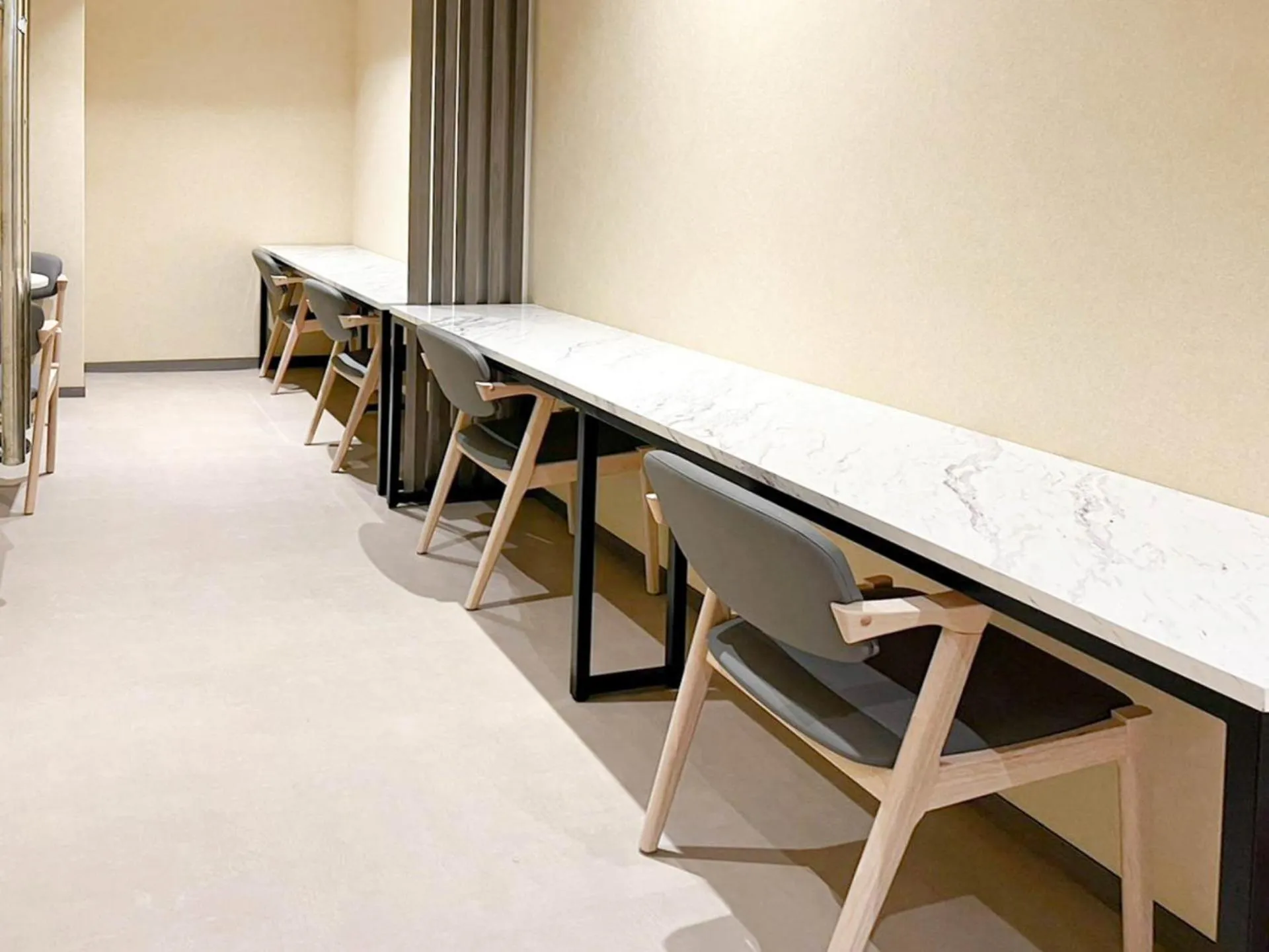 minibar in Royal Rose Hotel Zhongshan