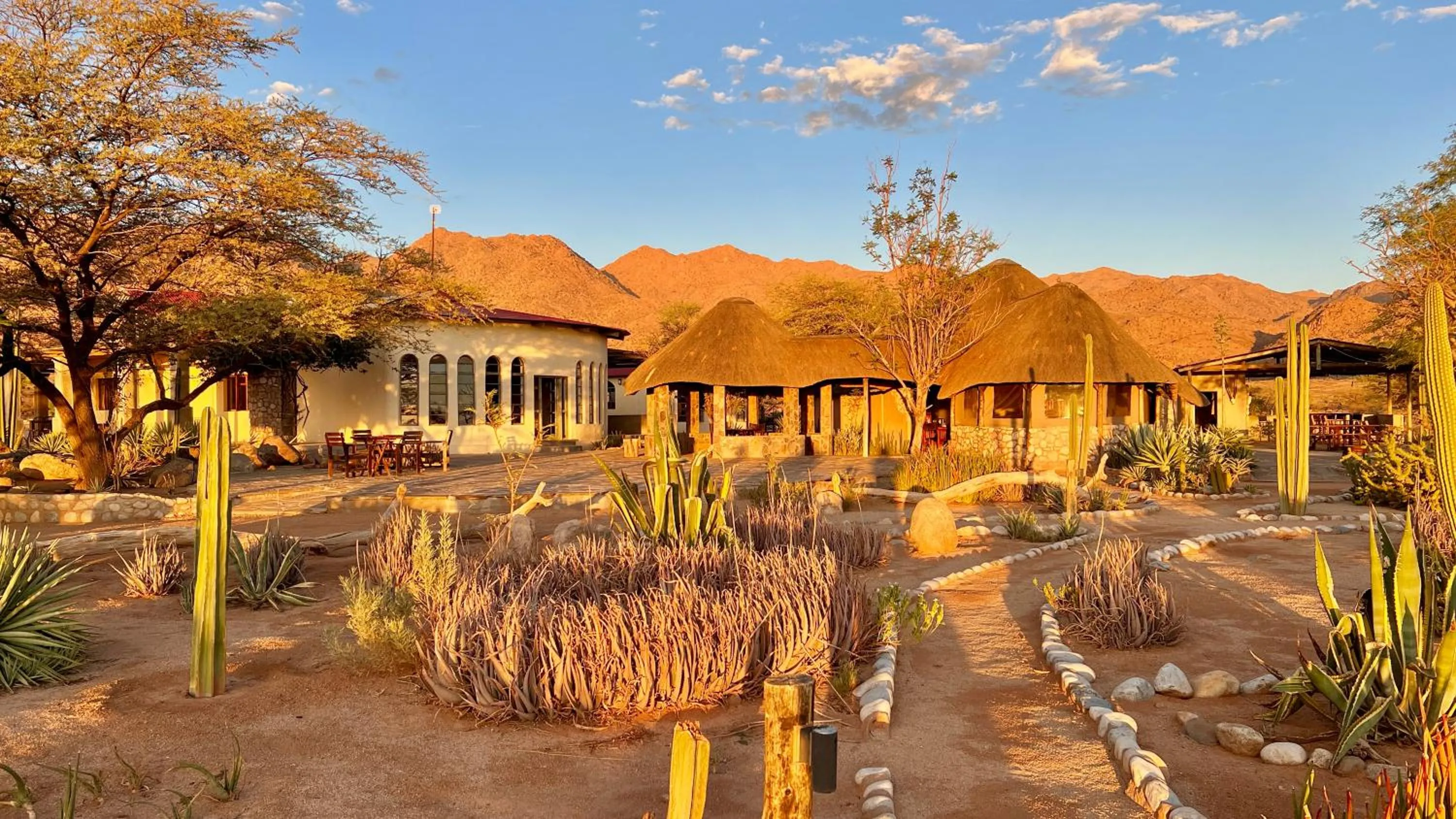Solitaire Mountain Lodge