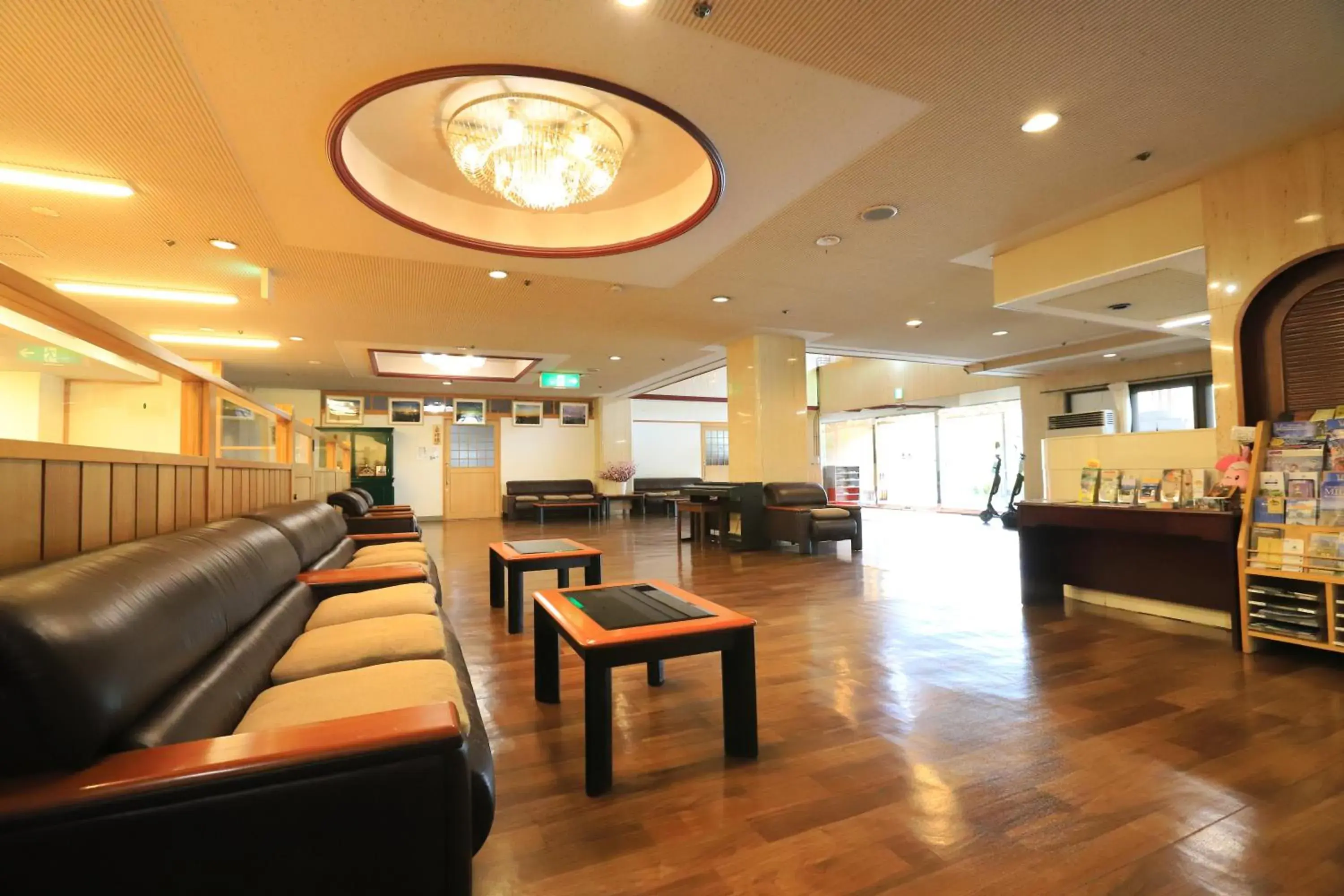 Lobby or reception in Shiki-no-Yado Fujisan Lobby or reception in Shiki-no-Yado Fujisan